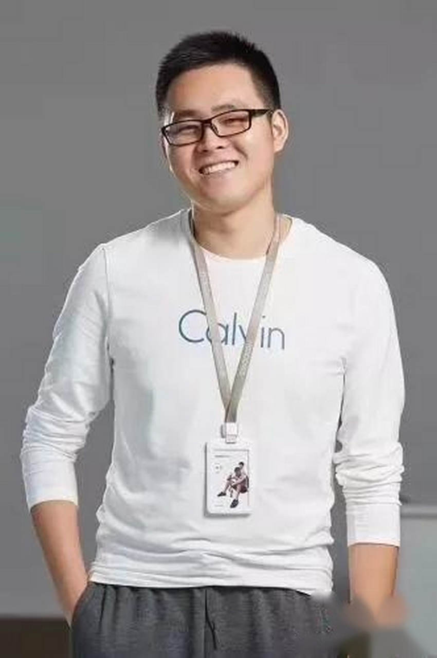 4月20日,哈罗单车ceo,联合创始人杨磊获"chinabang  awards  "年度