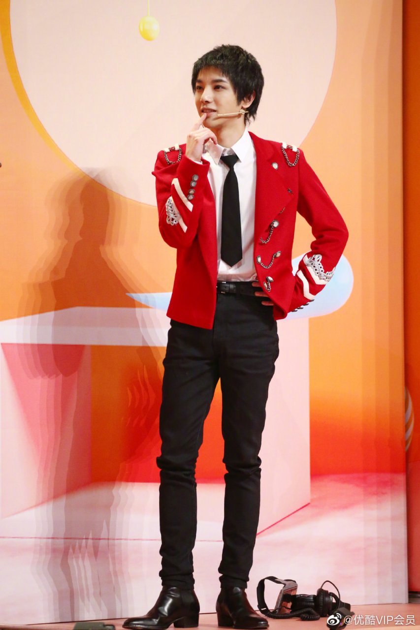 是游戏小天才综艺花,也是心怀大爱的歌手花,都好喜欢!