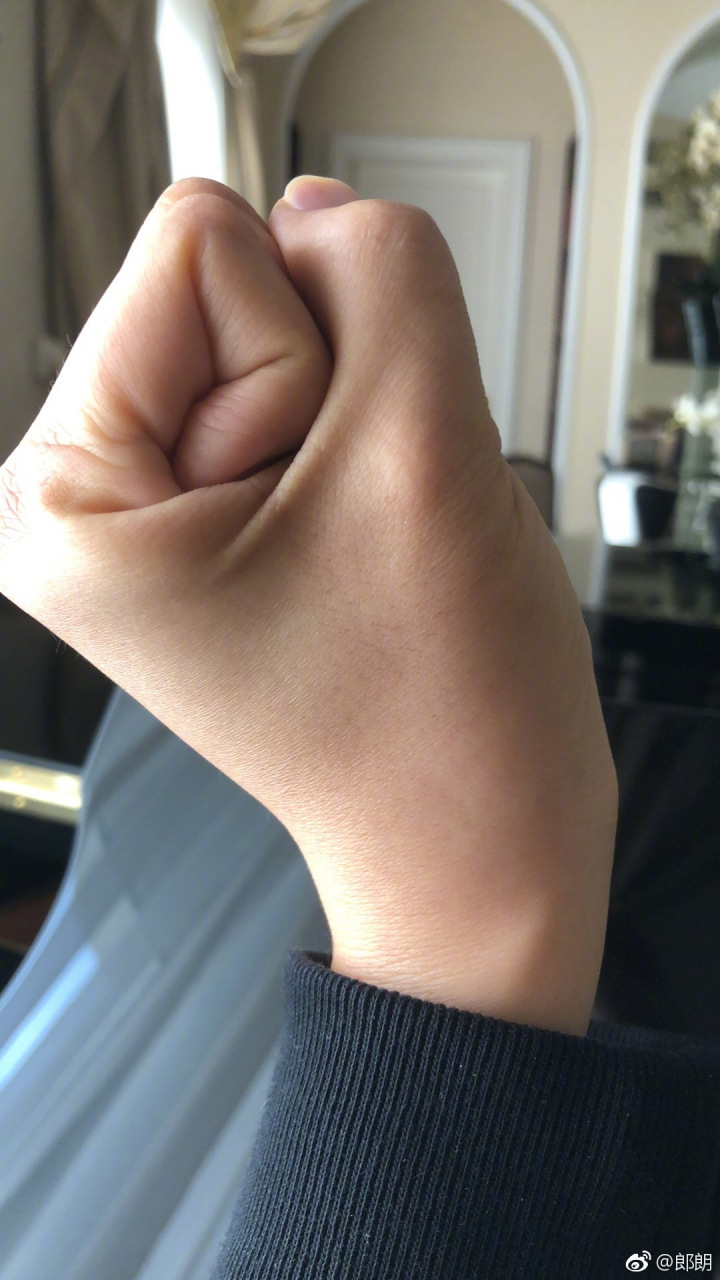 据说这样能看出是土豪 or 上班族,看来我是上班族.