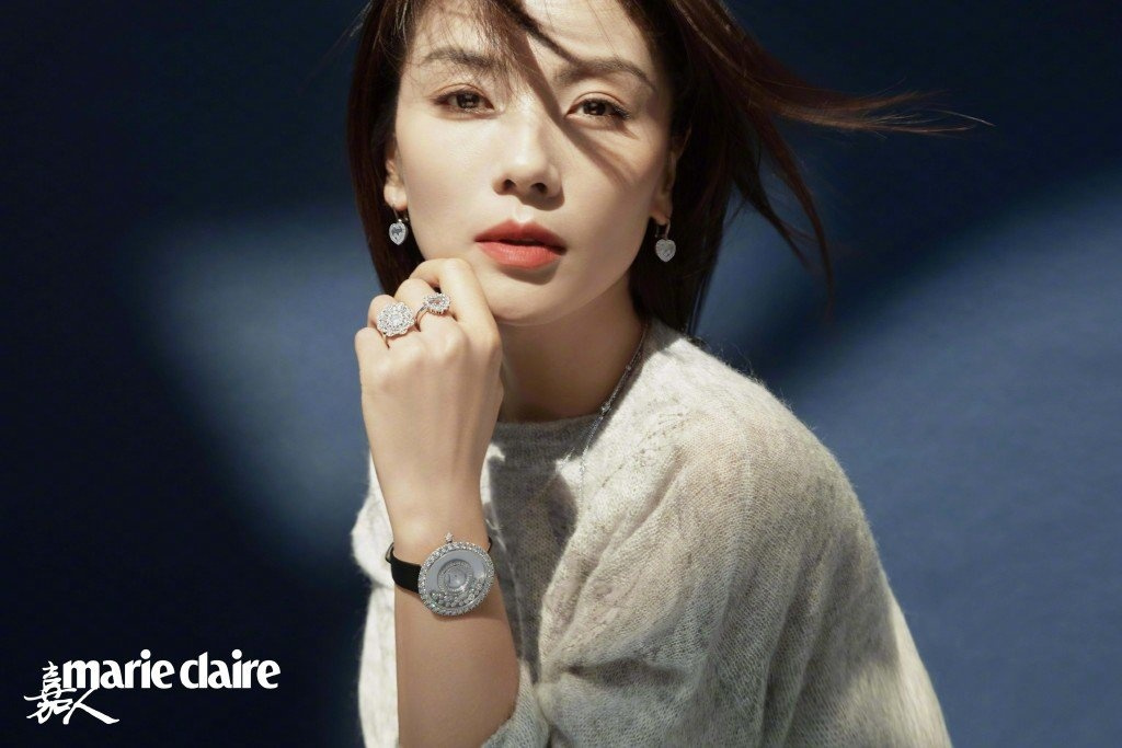 刘涛嘉人marieclaire 十一月刊封面大片,纷飞乱发造型,穿着bottega