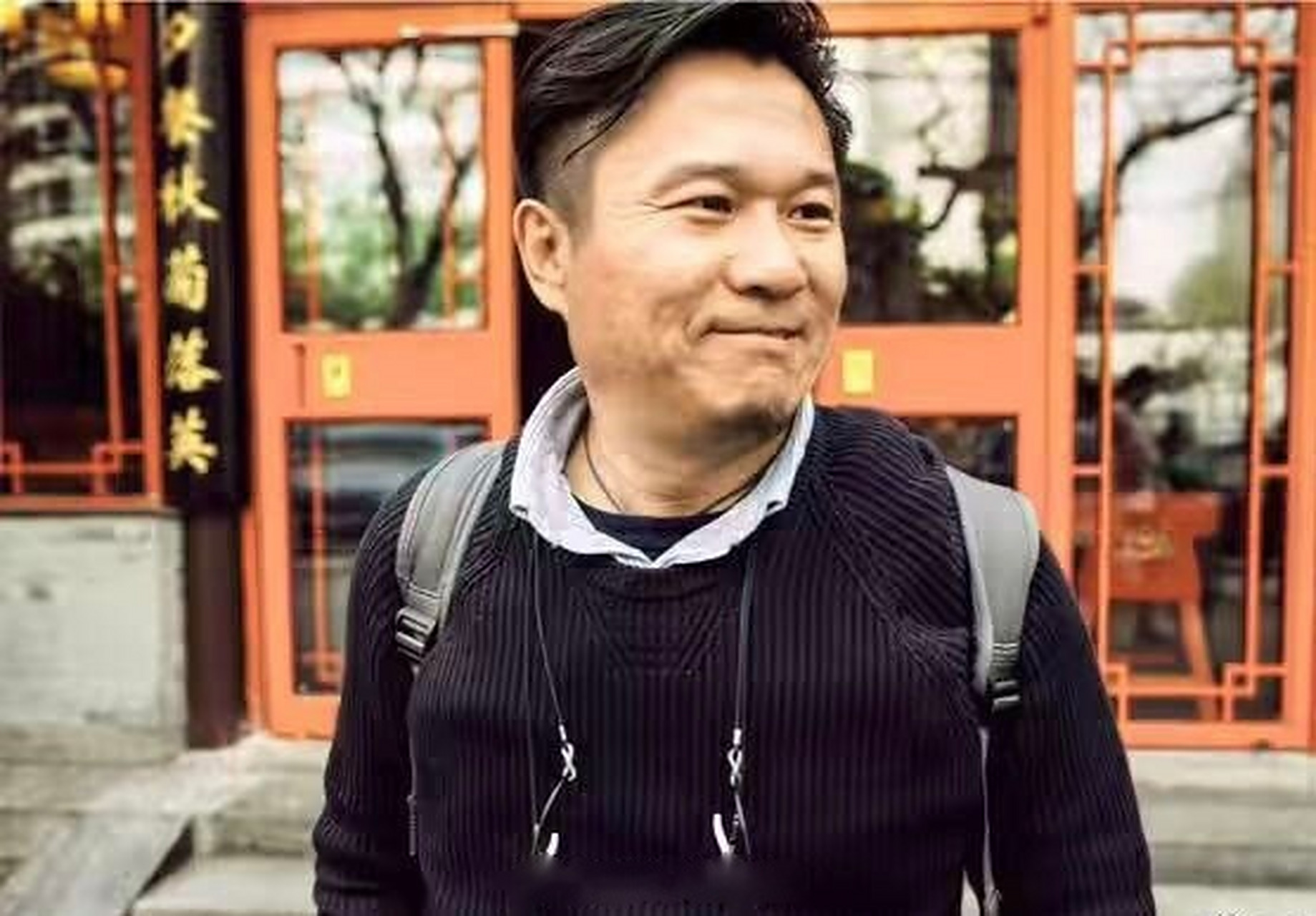 郭利,北京人,十年前,他是三聚氰胺毒奶粉案的当事人,一个三岁女儿的