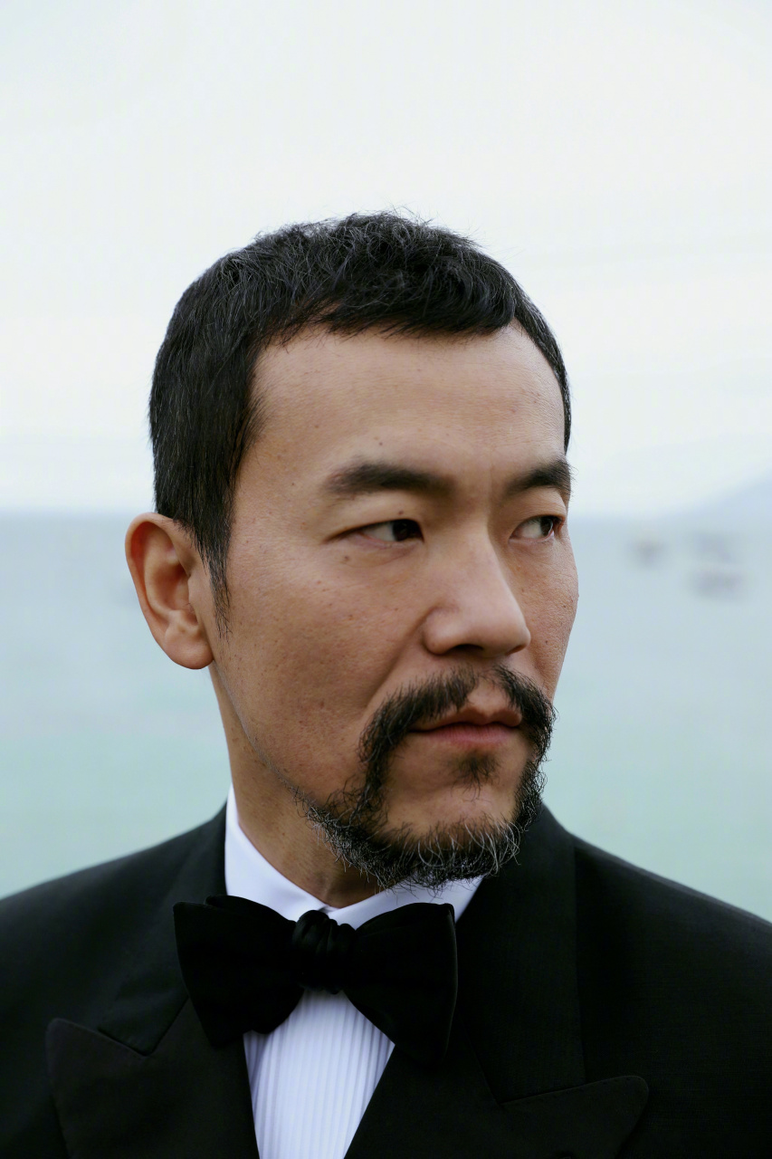 柏林影帝廖凡今日亮相第72届戛纳电影节 《南方车站的聚会》影片映前