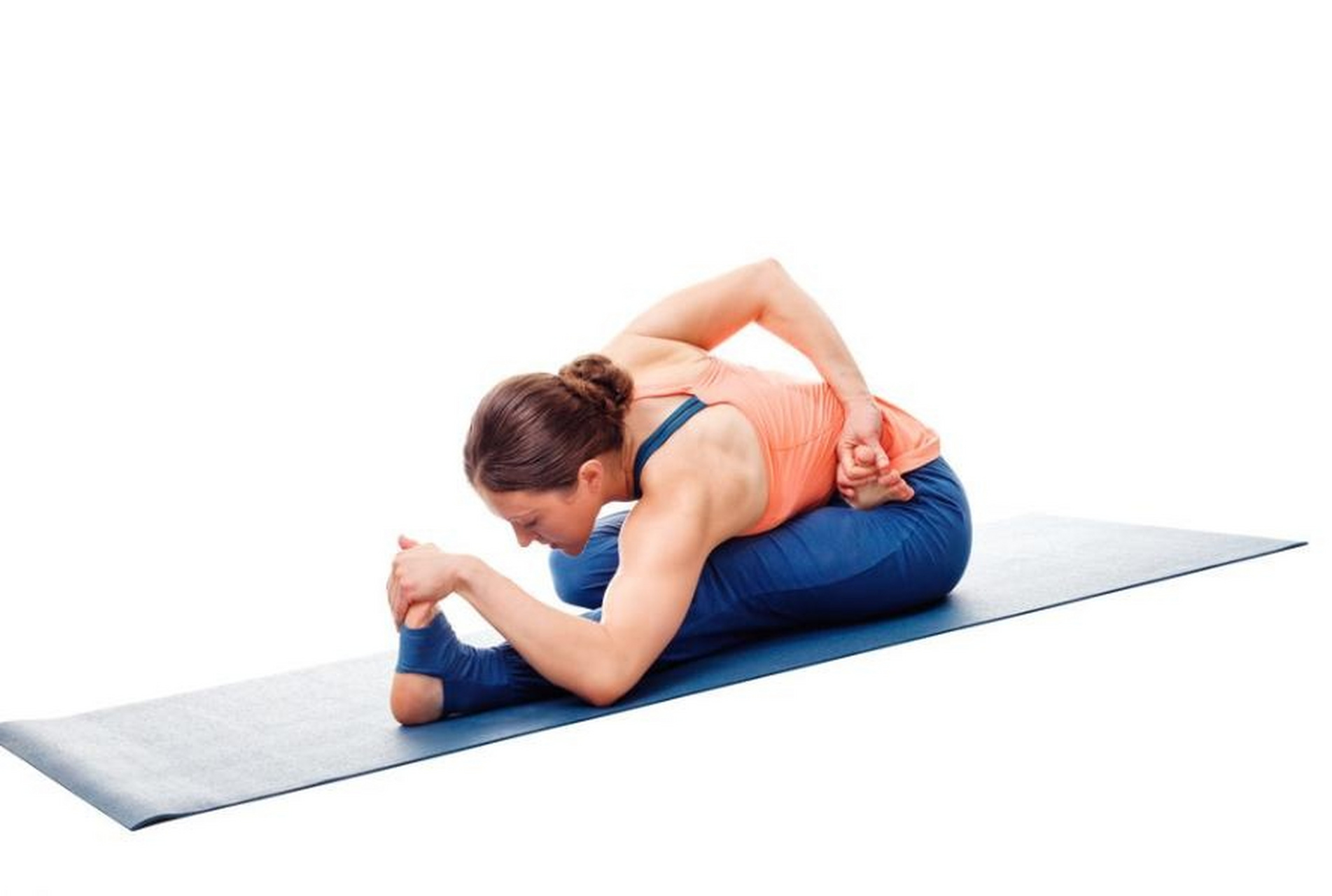 半莲花坐单腿背部伸展式,按摩内脏滋养盆骨,还能调理肠胃,建议胃下垂