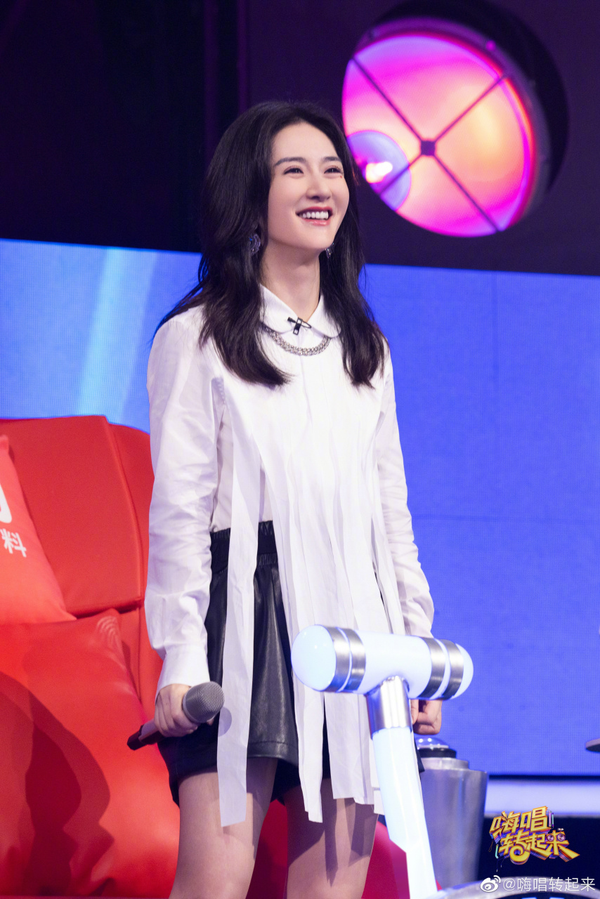 【#嗨唱转起来# 第三期剧照】 酷girl@谢娜 嘻哈boy@潘玮柏 活力boy