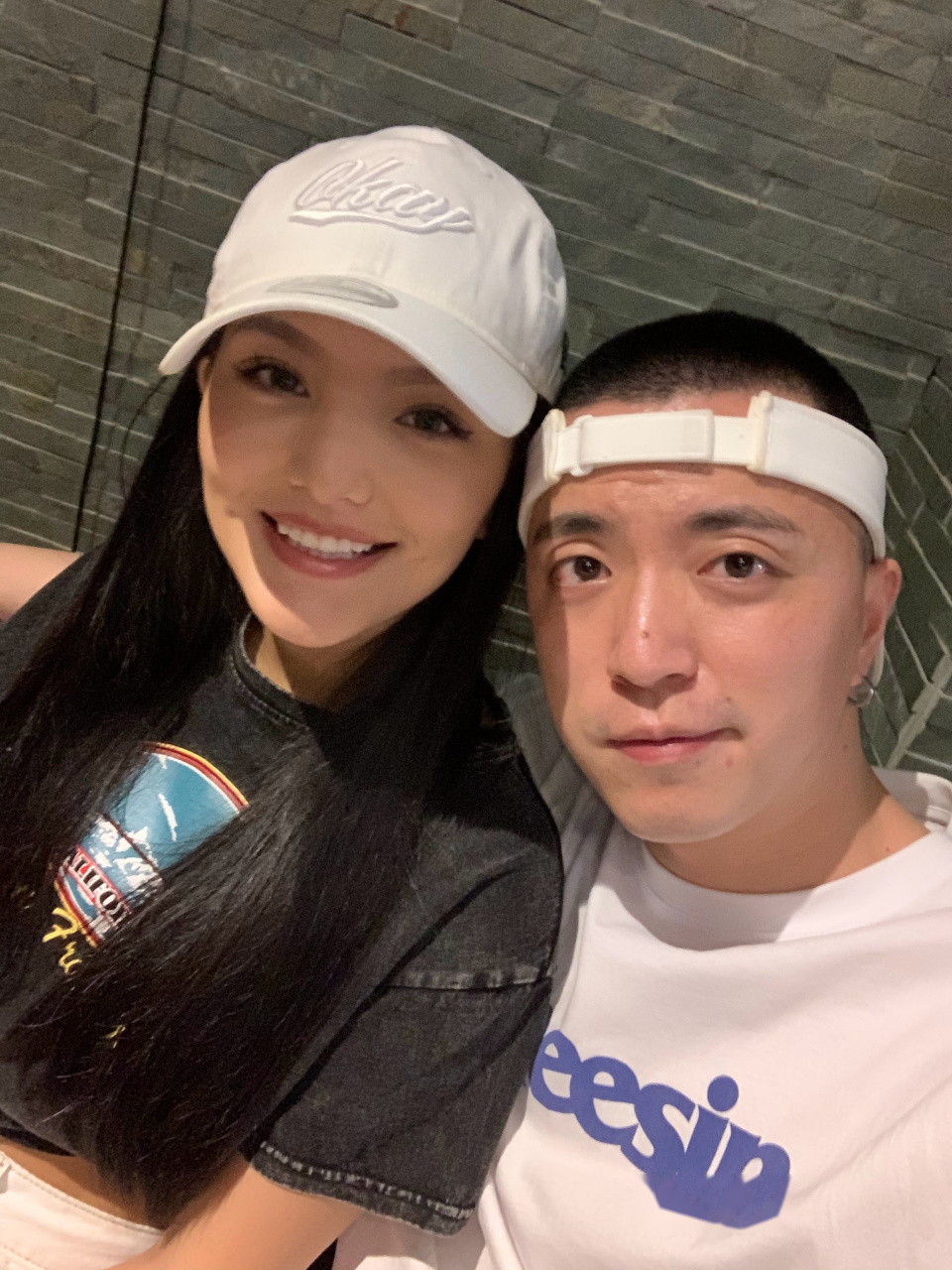 gai得子高调秀恩爱"你妈妈是唯一的宝宝",jonyj纪念与妻子相识七周年