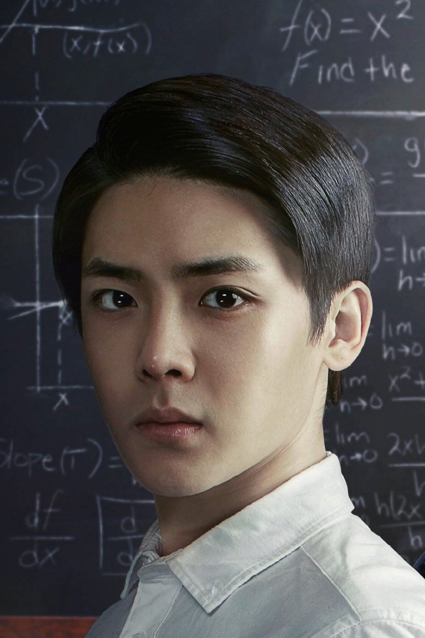 " ——《嫌疑人x的献身》少年唐川(侯明昊饰) 曾经你是懂他的人, 直到