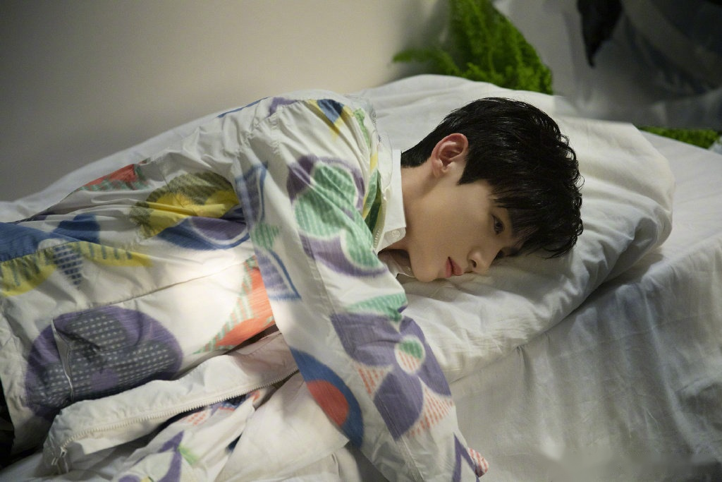 温暖纯粹干干净净的大男孩@白敬亭 生日快乐呀!