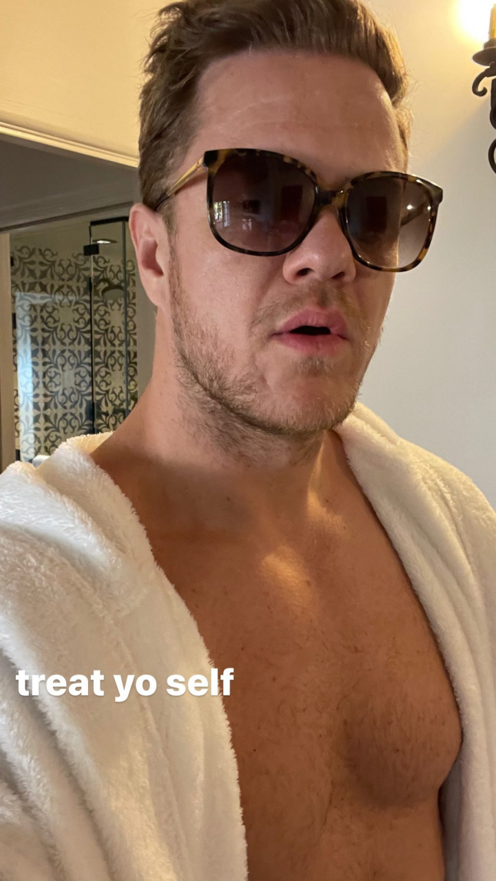 梦龙乐队主唱大丹dan reynolds自曝性感新照!四字点评!