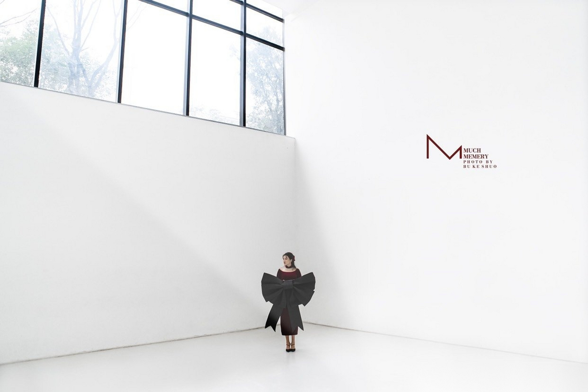 《much memery》 极简环境人像创作,如何合理安排环境中的点线面对于