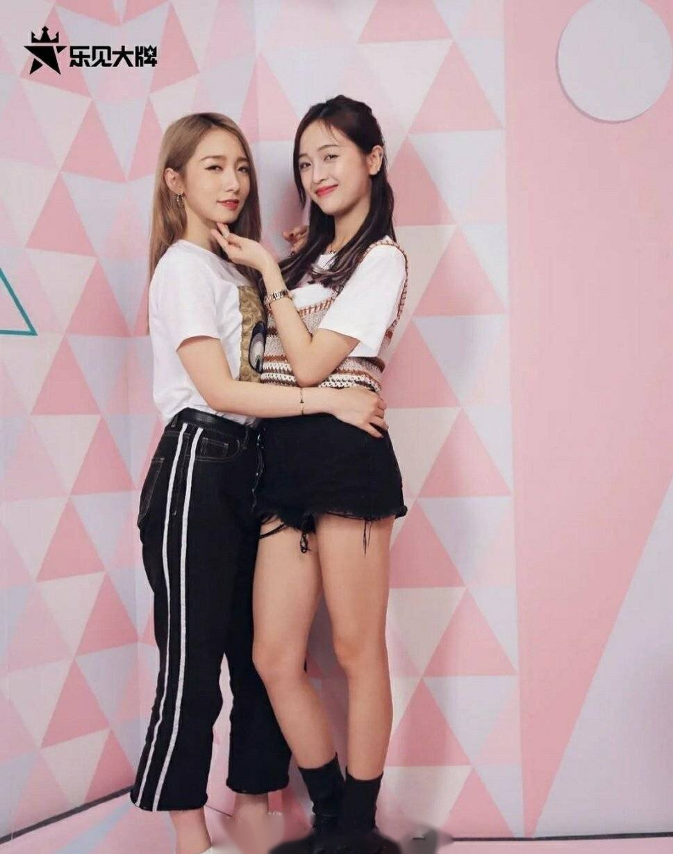 火箭少女创造101初期海报旧照,来看看谁暴风成长了?