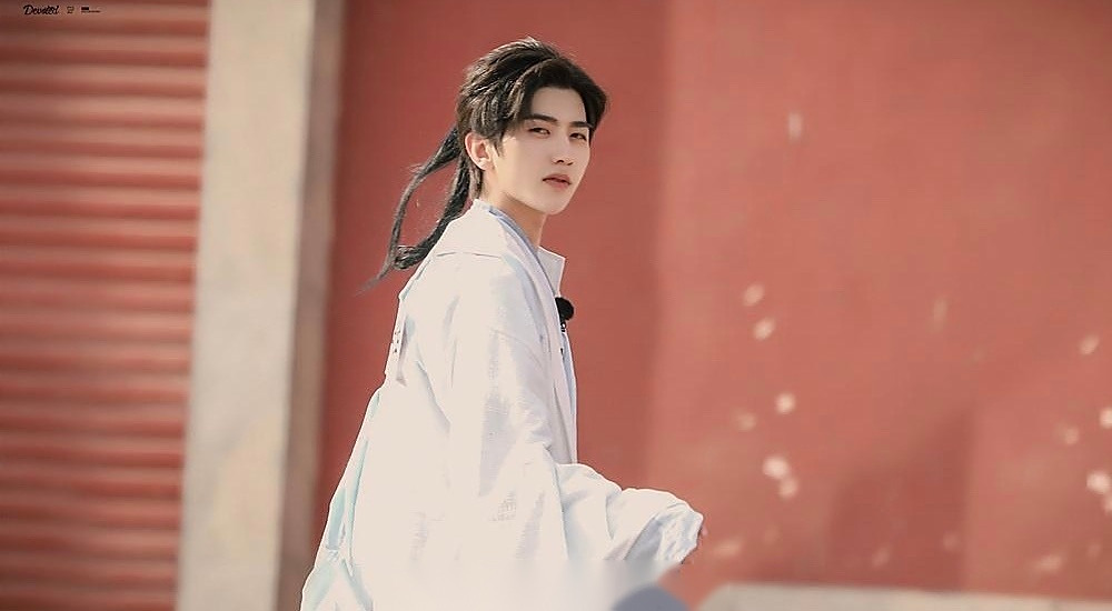 蔡徐坤古装造型你们觉得还吗?