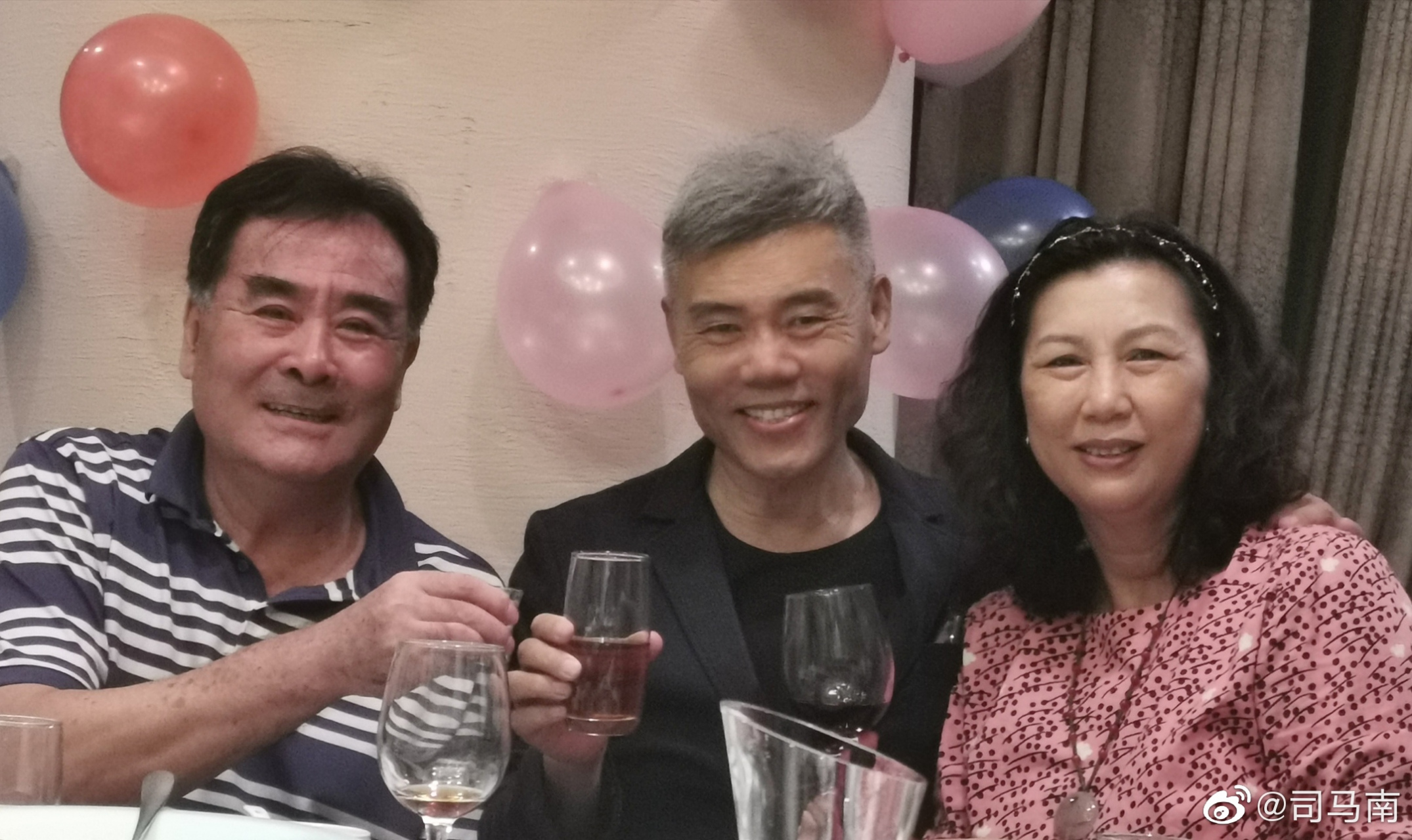 邹振先,偶像啊,1978年16.90米获金牌,并创亚洲三级跳远纪录.