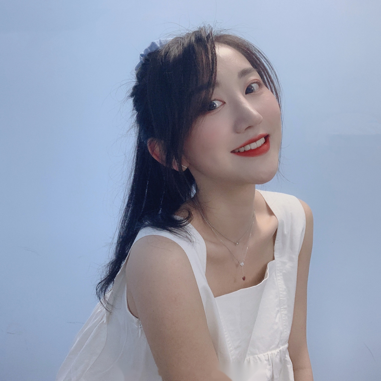 sing秦瑜 [给你小心心]sing女团 [给你小心心] 女生还蛮奇怪的,明明