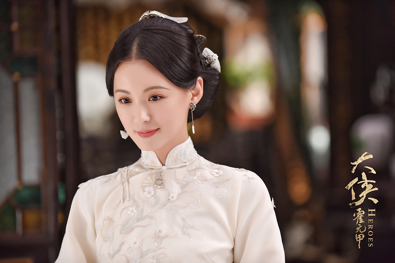 天哪,活过大结局,还会谈恋爱,终于不是女反派.