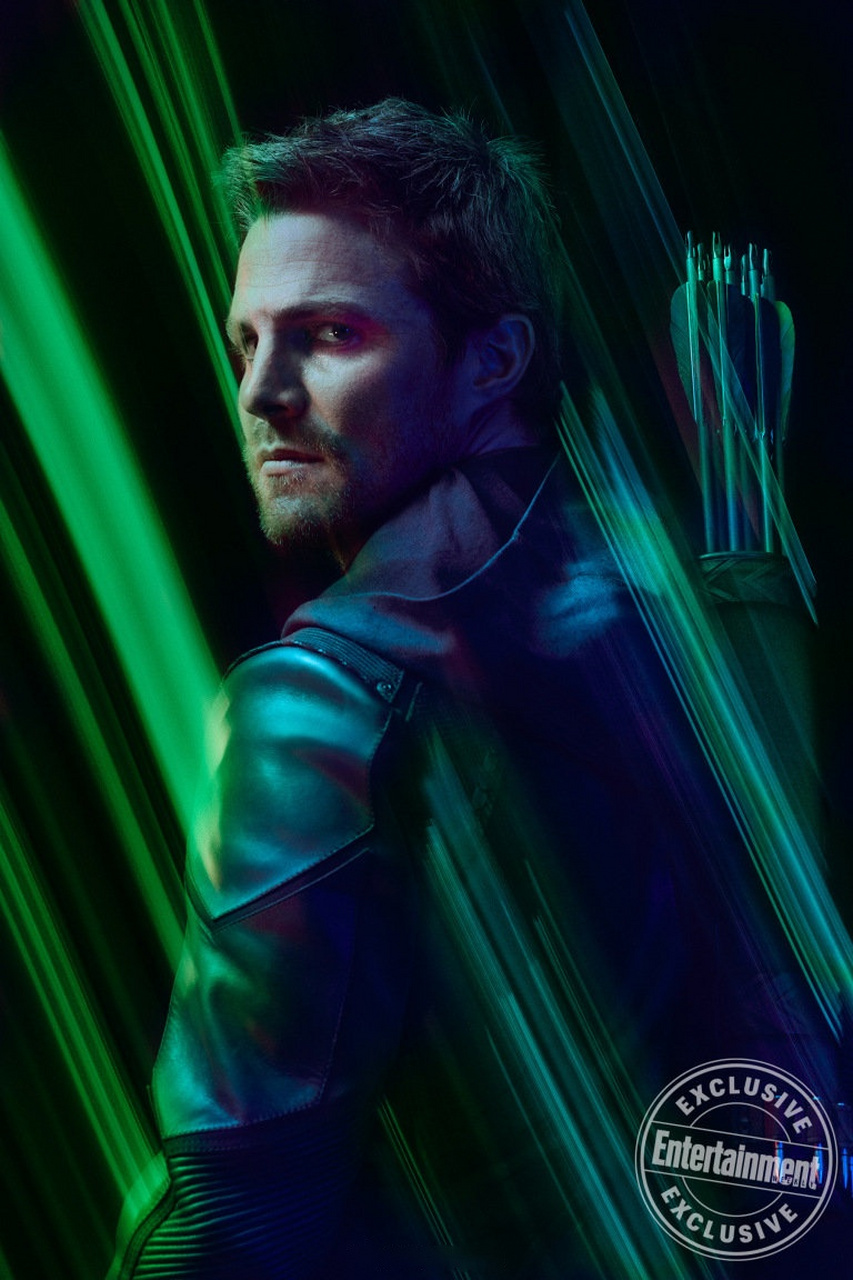 《绿箭侠》最终季】 日前,糖哥斯蒂芬·阿梅尔在《绿箭侠》第八季片场