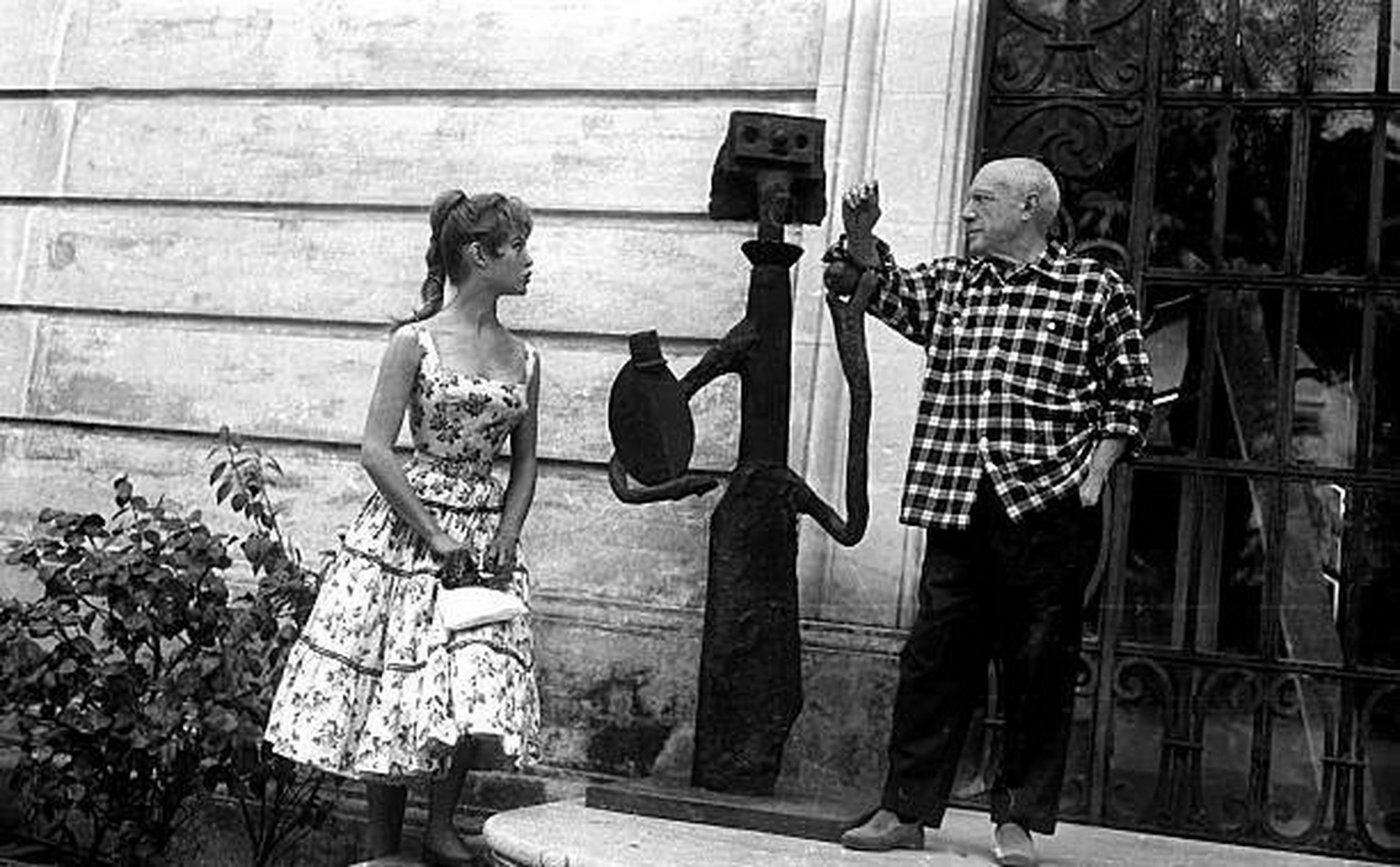 【毕加索与碧姬·巴铎】当碧姬·芭铎在1956年遇见巴勃罗·毕加索时