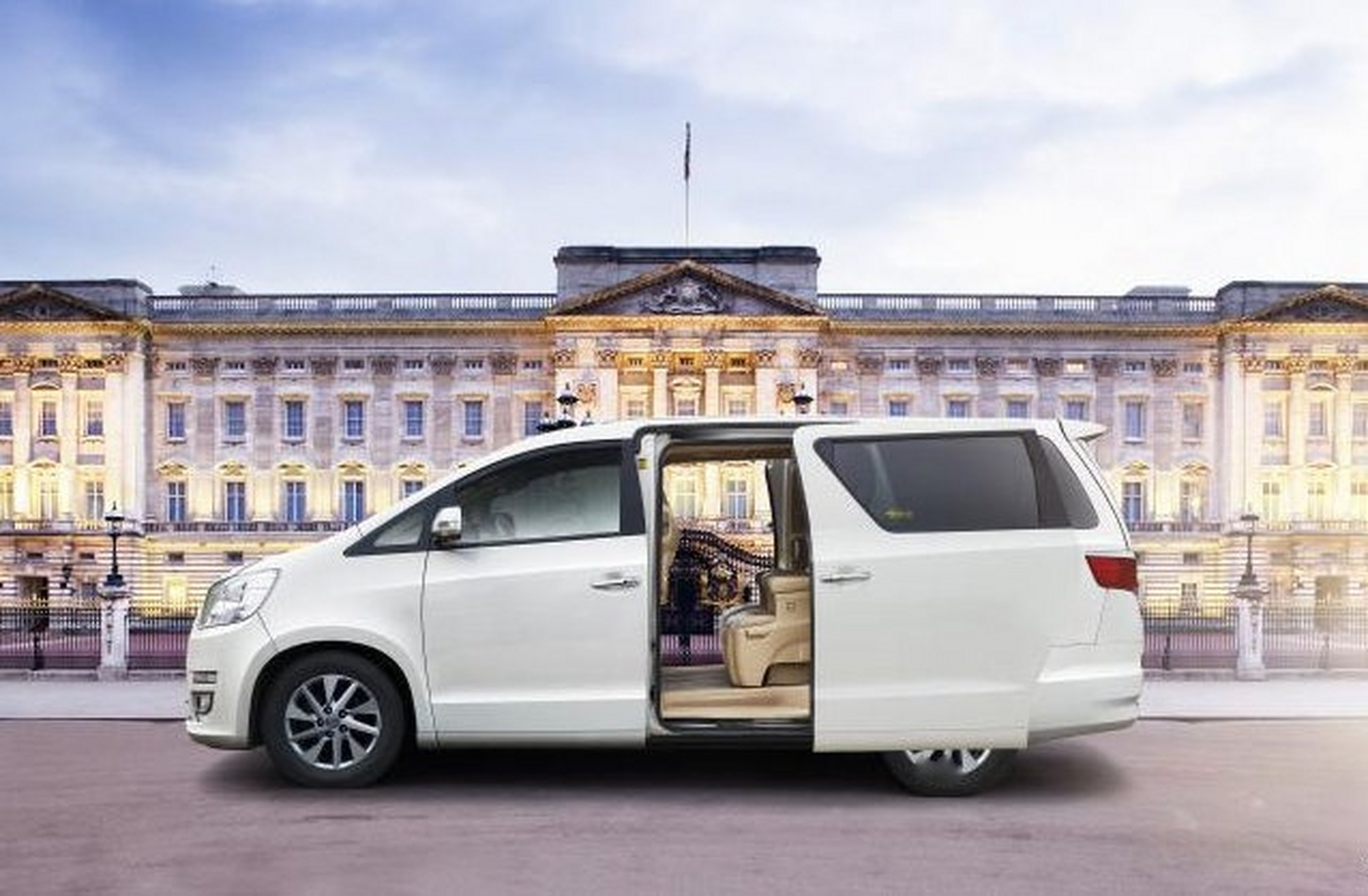 银隆新能源艾菲正式上市,该车为纯电动mpv,补贴前售价43万元,其工信部