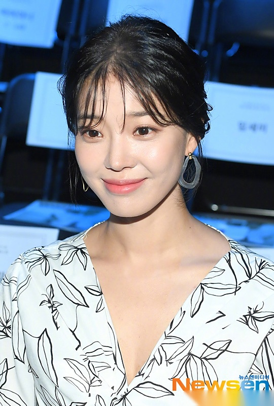 林世美有望出演tvn新剧《女神降临》,收到提案讨论中.