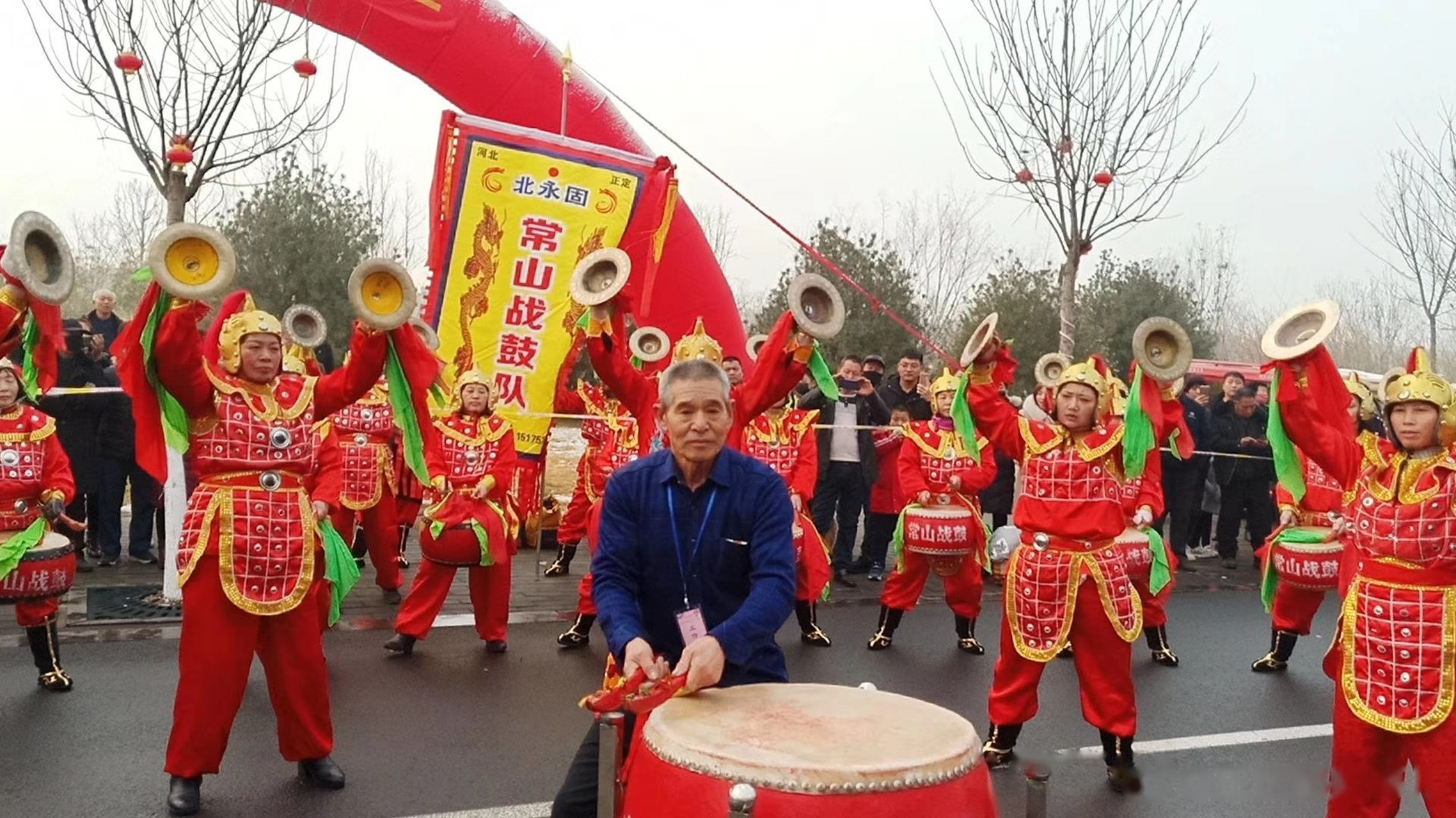 常山战鼓左建华图片