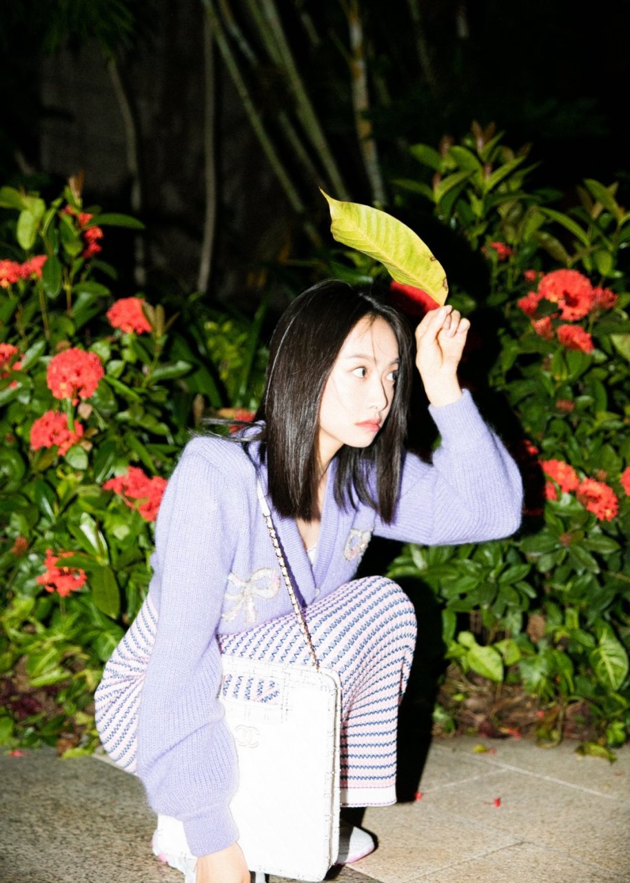 豆姐安利[心] @宋茜夏天穿毛衣  @宋茜 成熟女艺人的日常绿洲营业啦