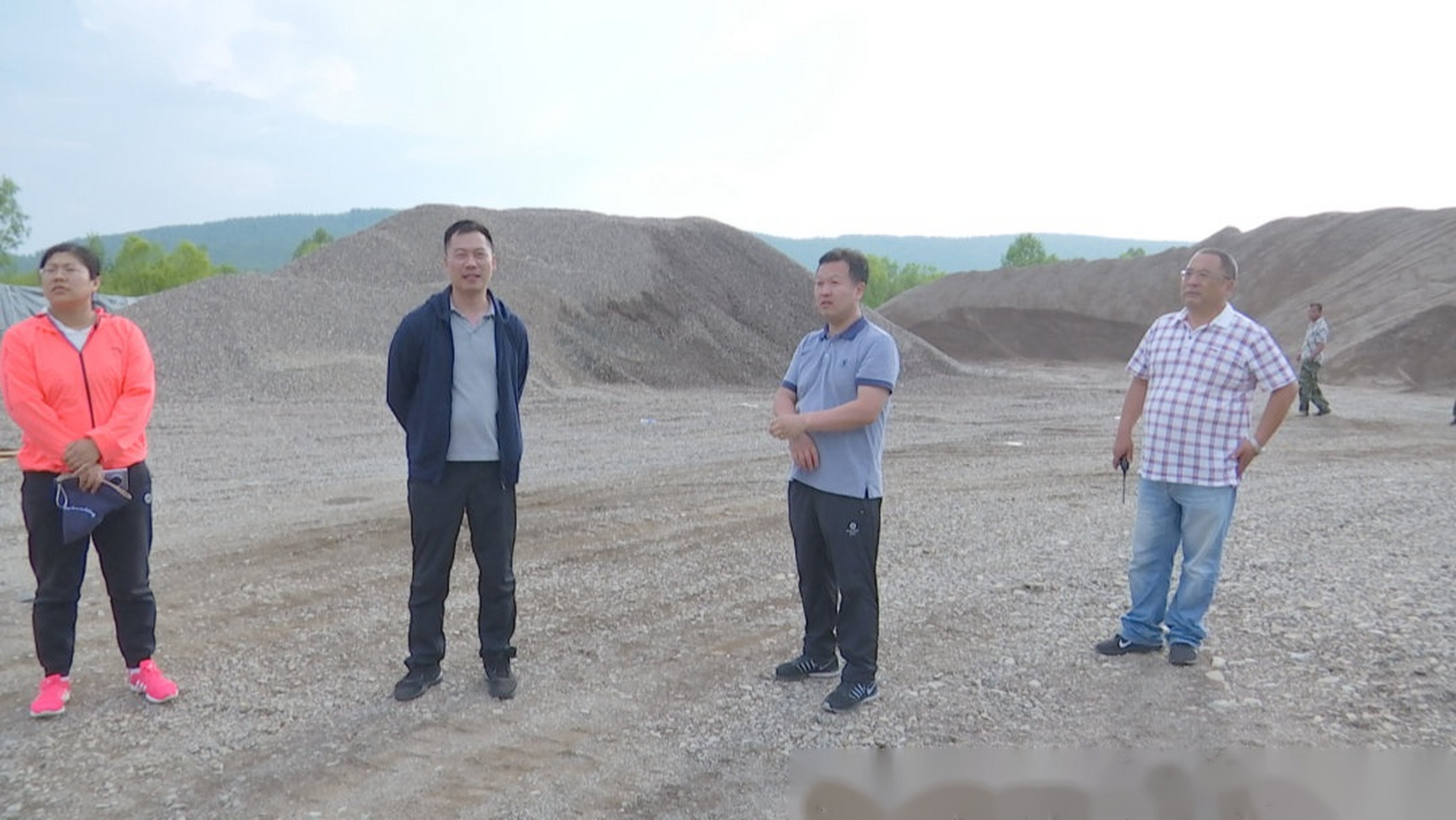 【何雪光深入阿里河开展巡河工作】 7月1日,旗委常委,宣传部长,阿里河