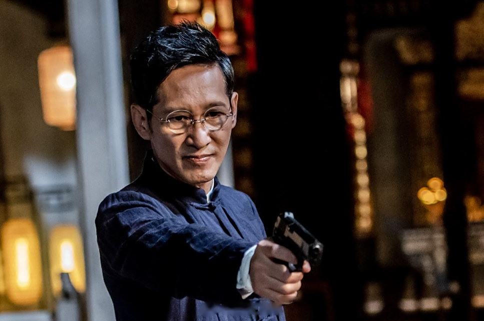 破冰行动#  剧中的反派角色林耀东,是由实力派演员王劲松扮演,他外表