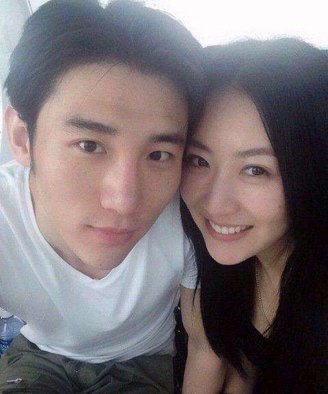 白冰前夫回应离婚# 6月13日,白冰前夫丁一发文回应离婚一事,文中先