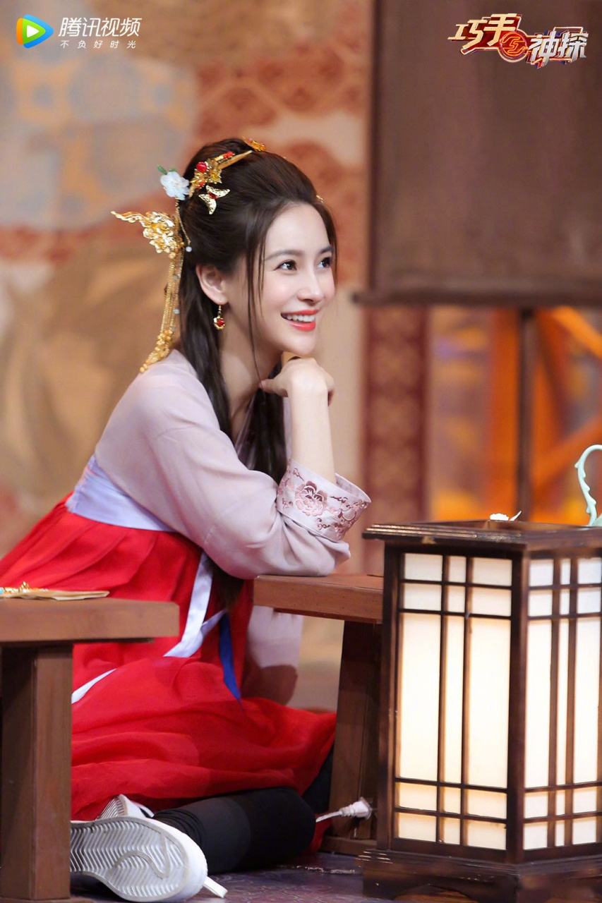 baby古风造型惊艳亮相,一颦一笑一回眸,万般情藏于其