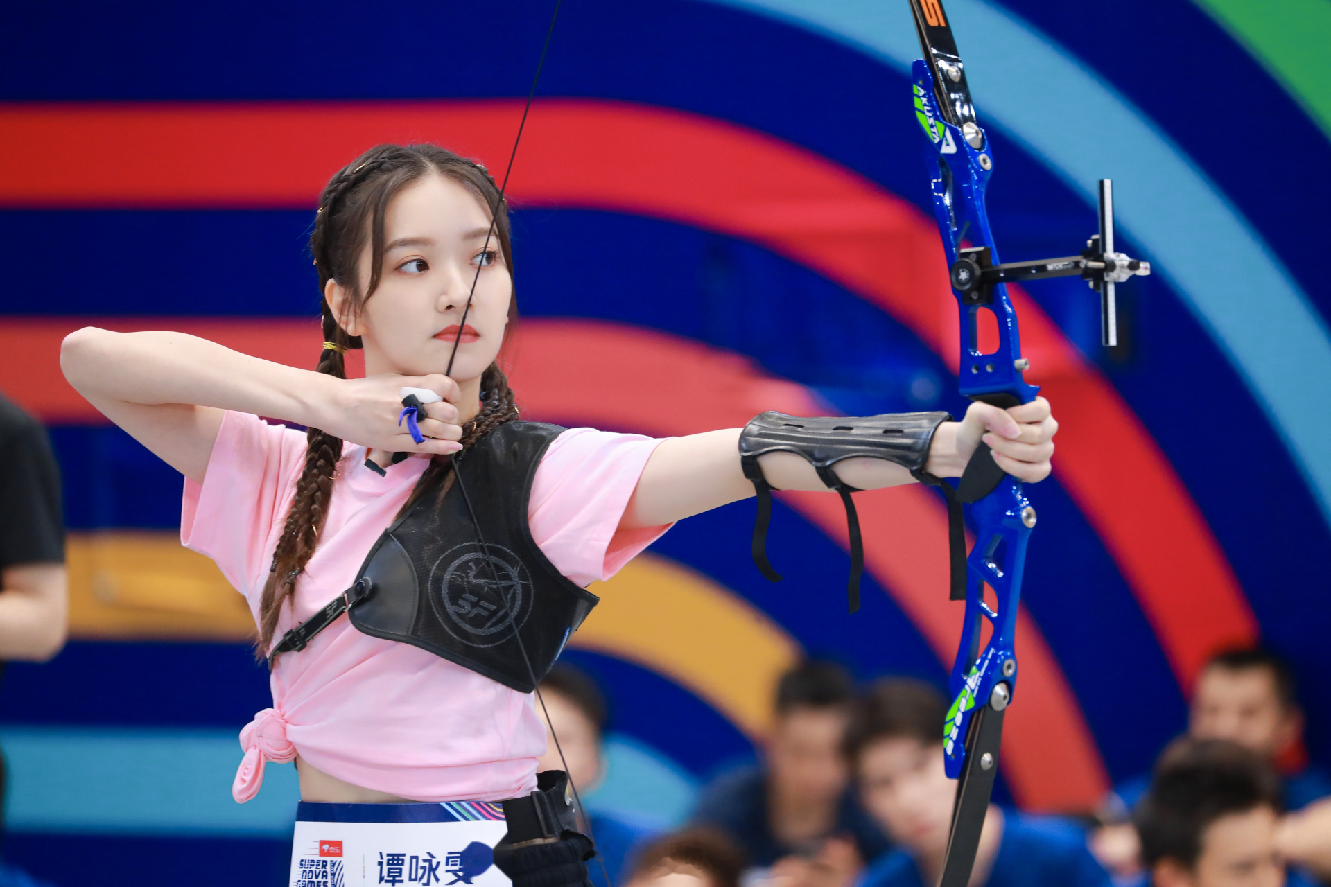 今晚八点《超新星全运会,我将向女子射箭大小魔王高颖浠,杨超越发起