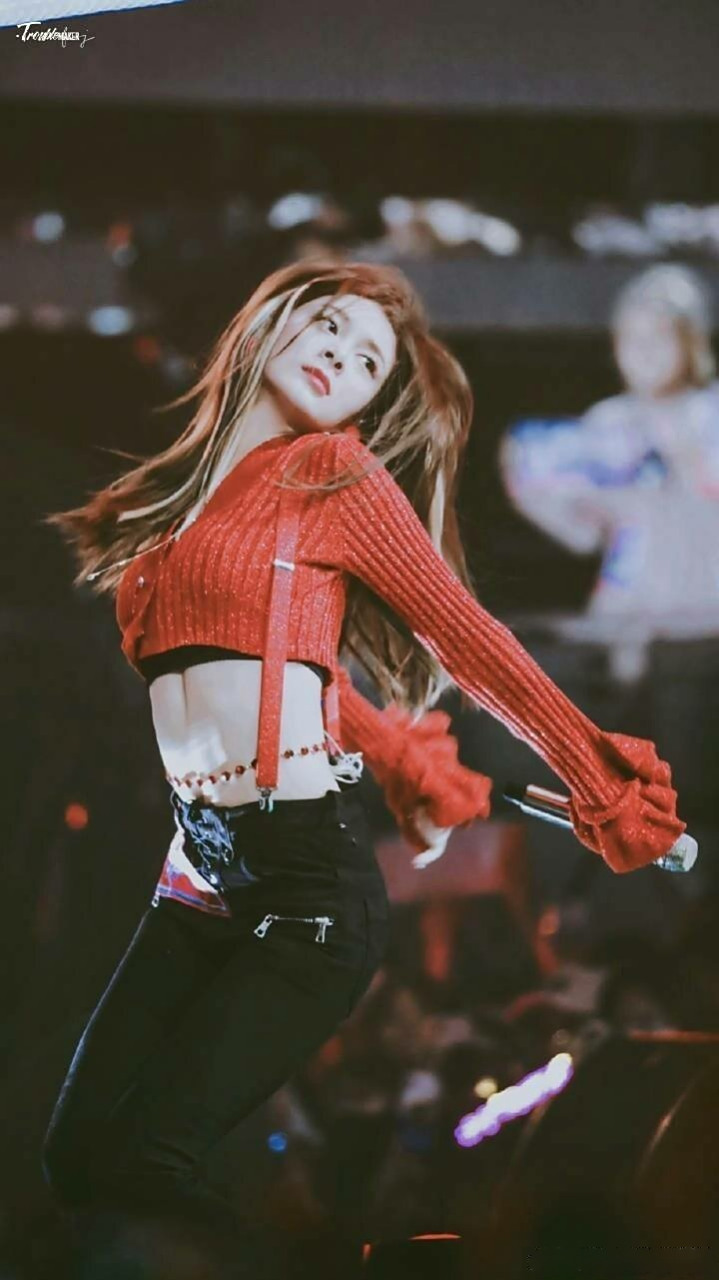 当有腹肌的爱豆跳起舞来,lisa 宋茜 泫雅 孟美岐 允儿 姜涩琪 傅菁