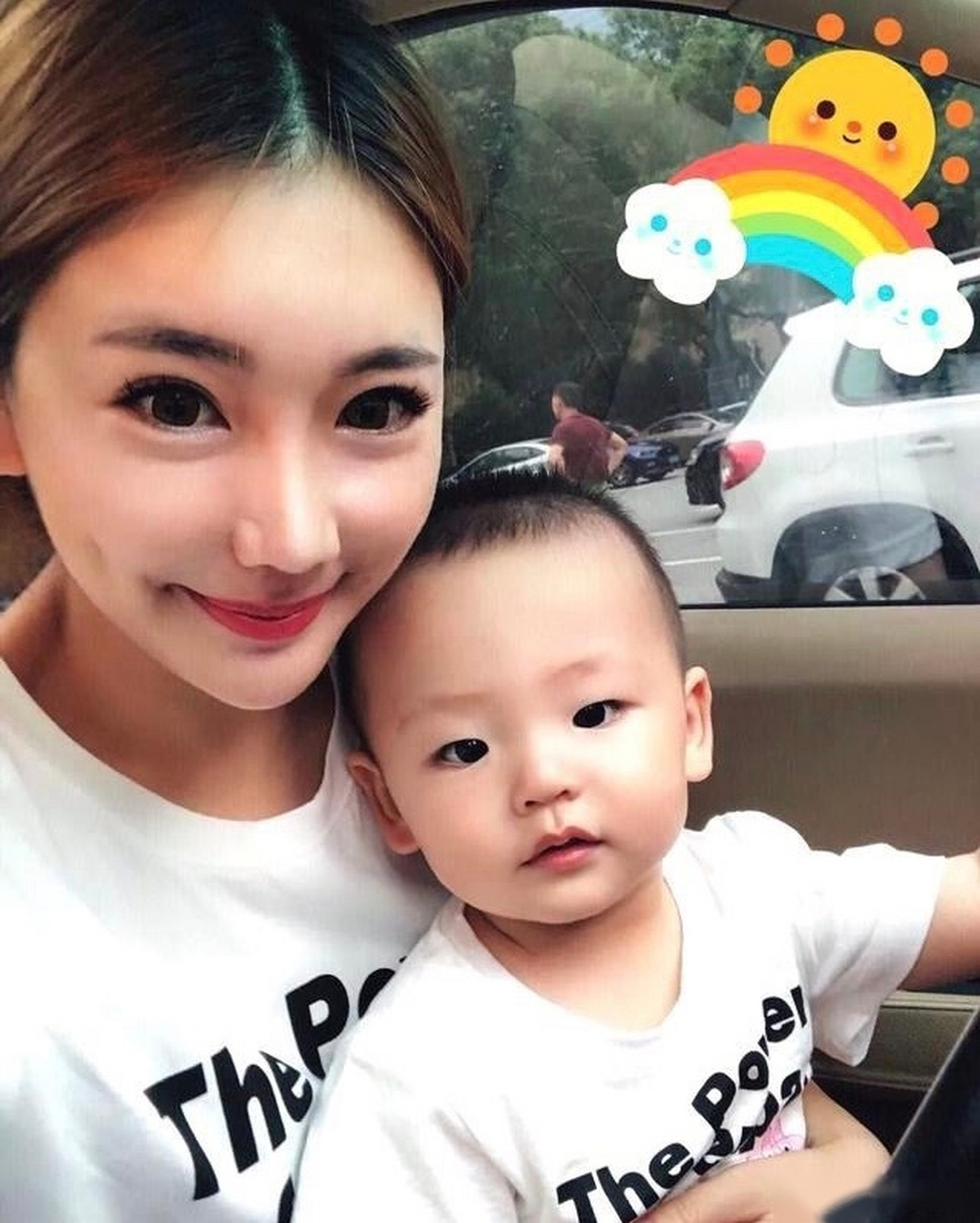 4月15日,《格格要出嫁》女星倪睿思发文否认老公吸毒诈骗传闻,表示:"
