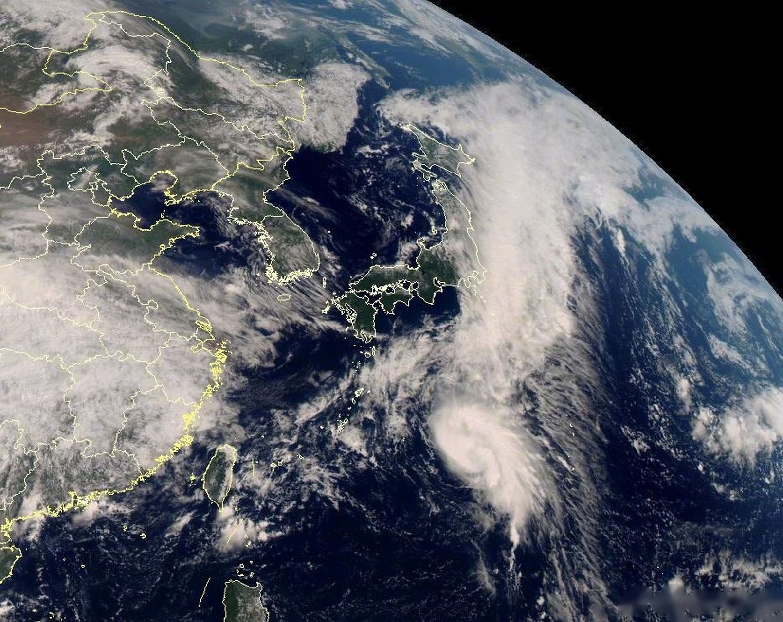 【今年第12号台风"白海豚"生成啦】台风"白海豚"于21日14时在西北