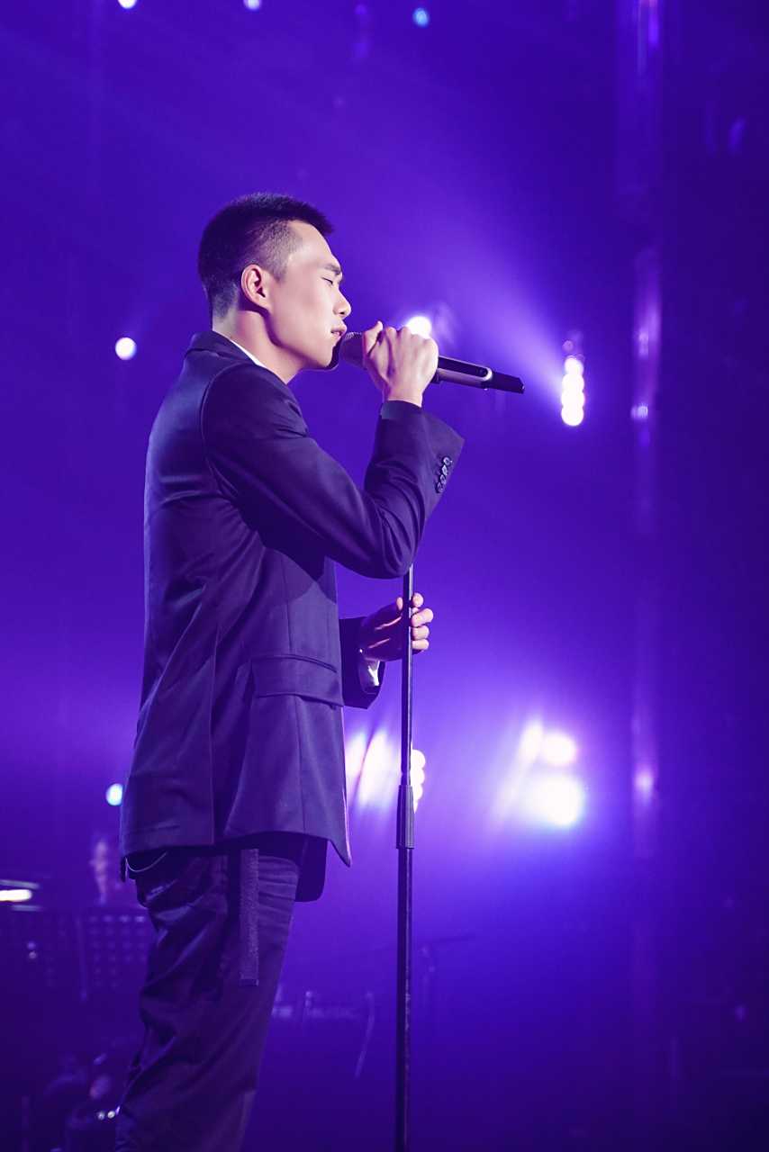 【耿斯汉《歌手》实力开唱 惊喜改编《鼓楼先生》彰显音乐态度】 上