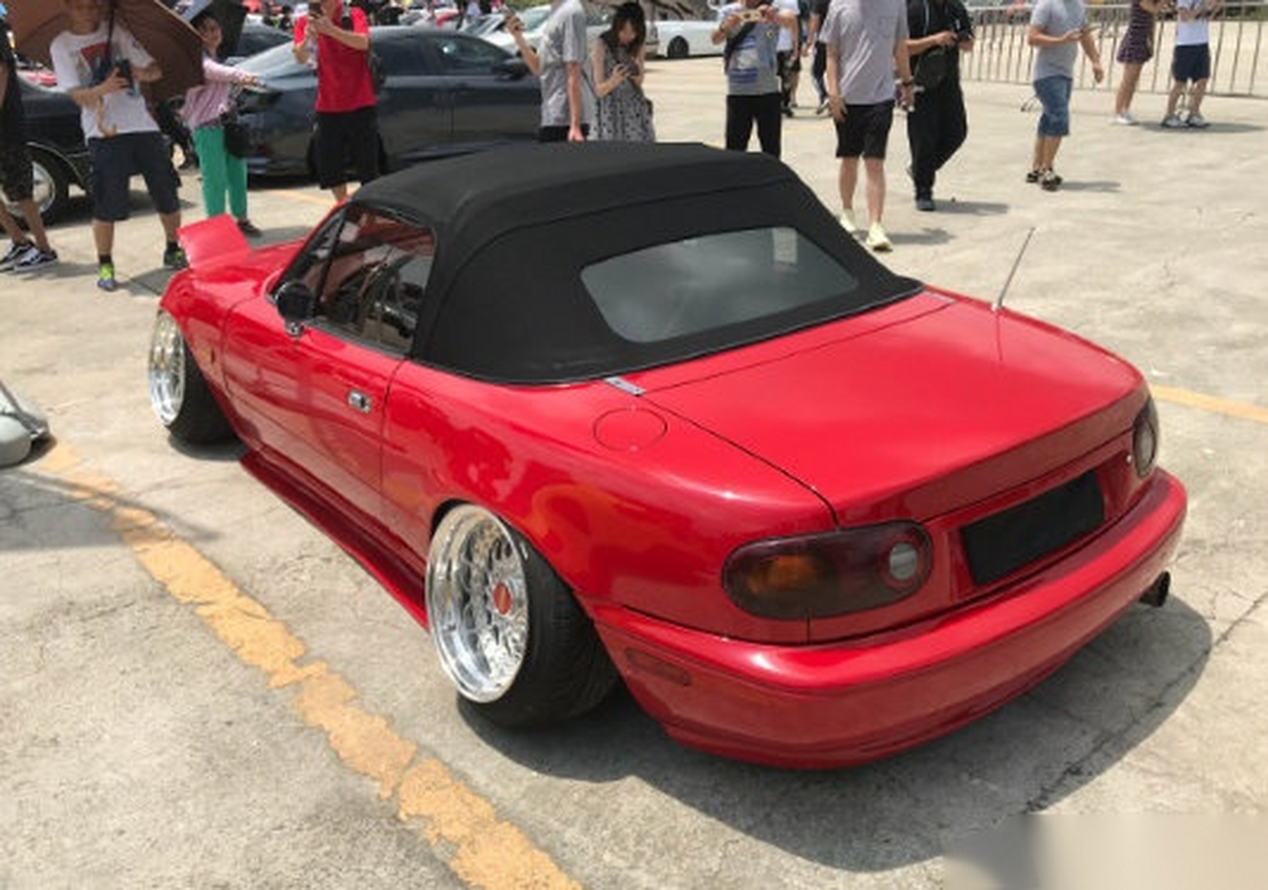 马自达mx-5,迷人的跳灯!
