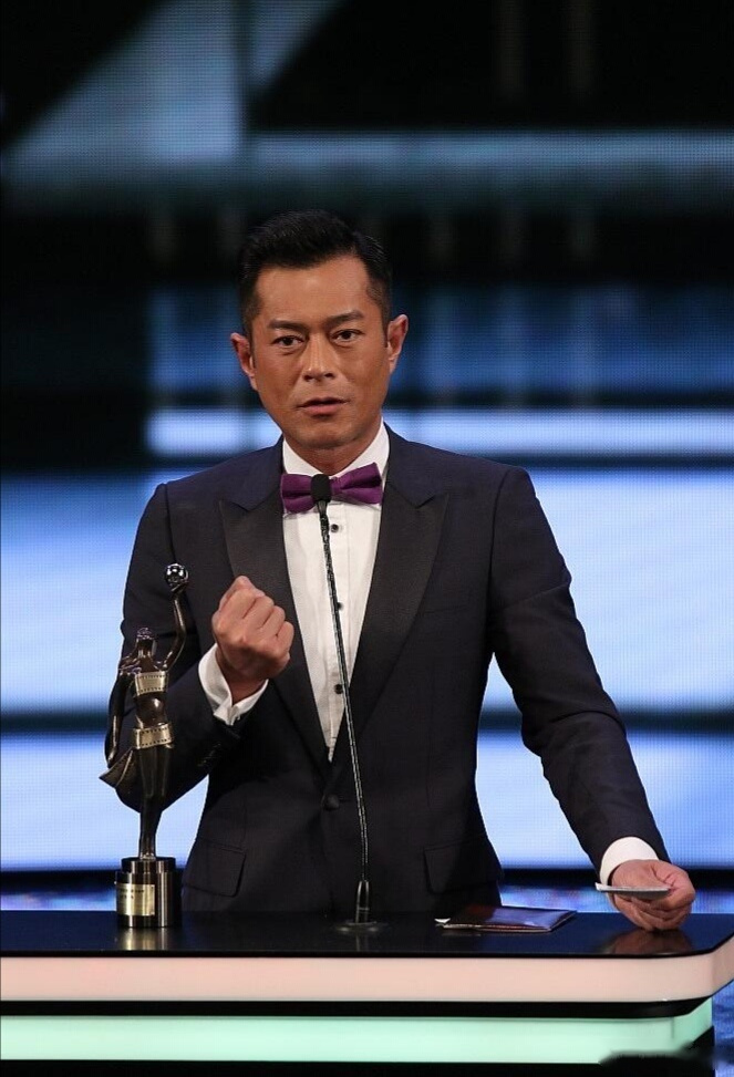 古仔为了香港电影真是不留余力,给劳模点赞!