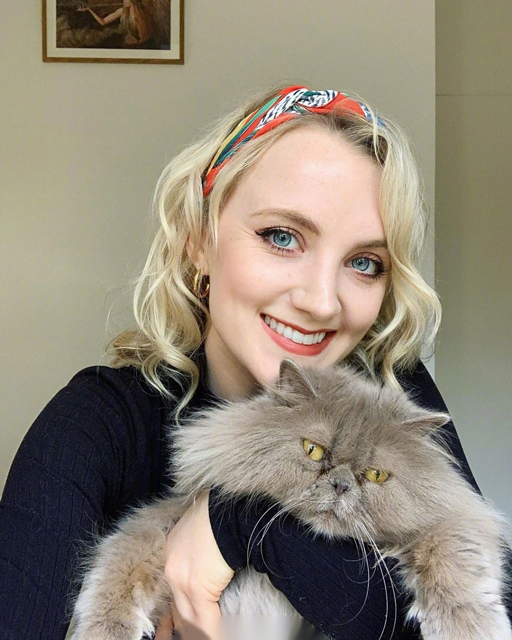 【哈利波特"卢娜"演员疑似感染新冠】 伊文娜·林奇(evanna lynch)在