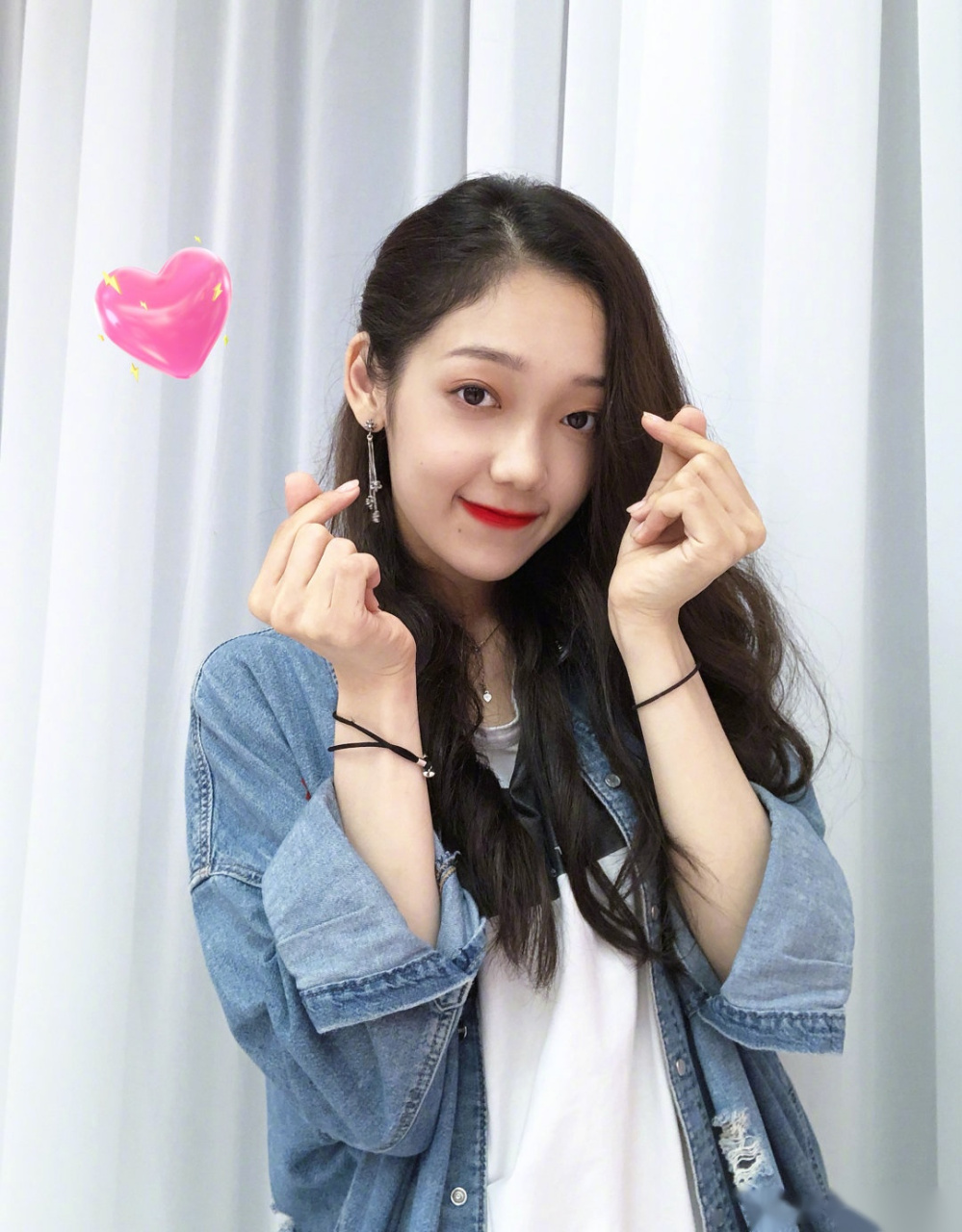 硬糖少女303-希林娜依高生日快乐!