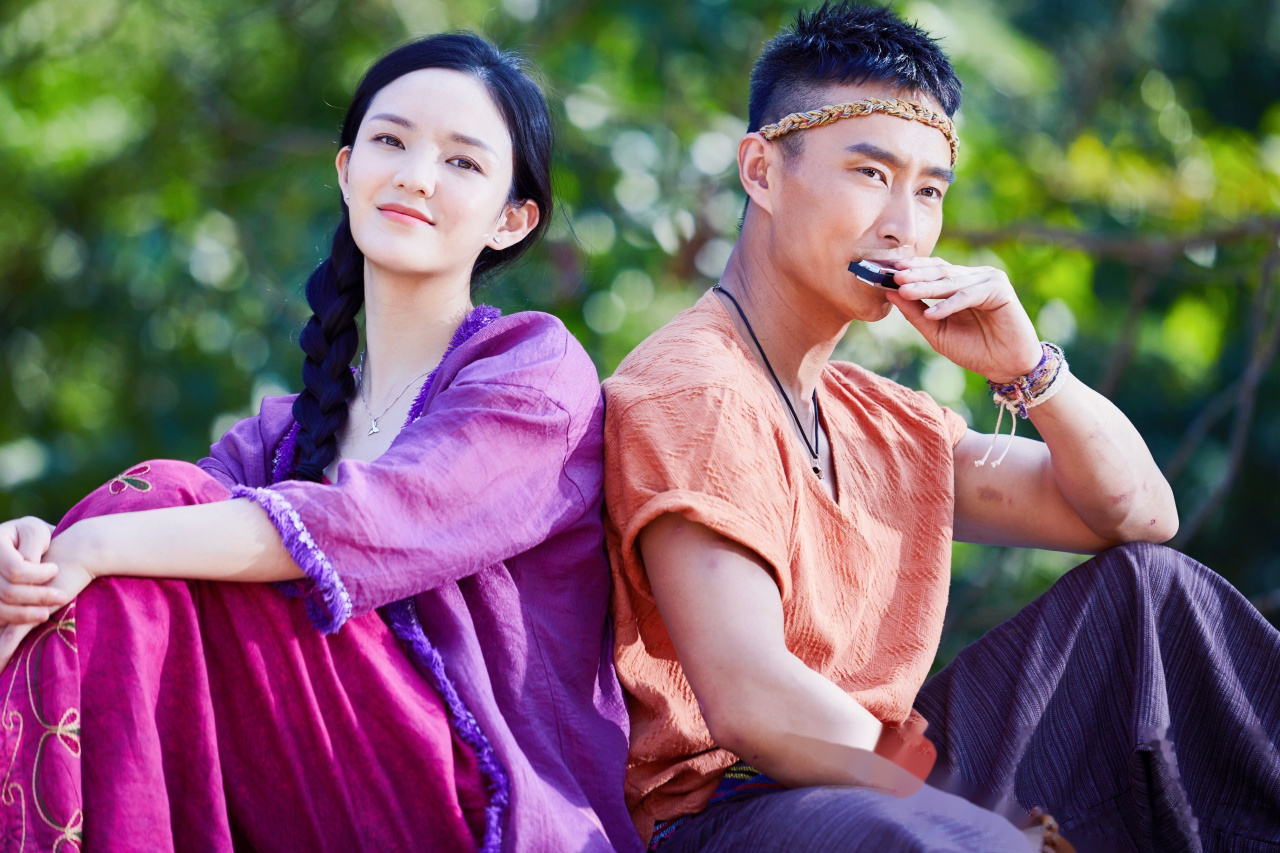 感谢鞠觉亮导演谢谢小说《一世兵王》的作者我本疯狂大侠,谢谢幕前