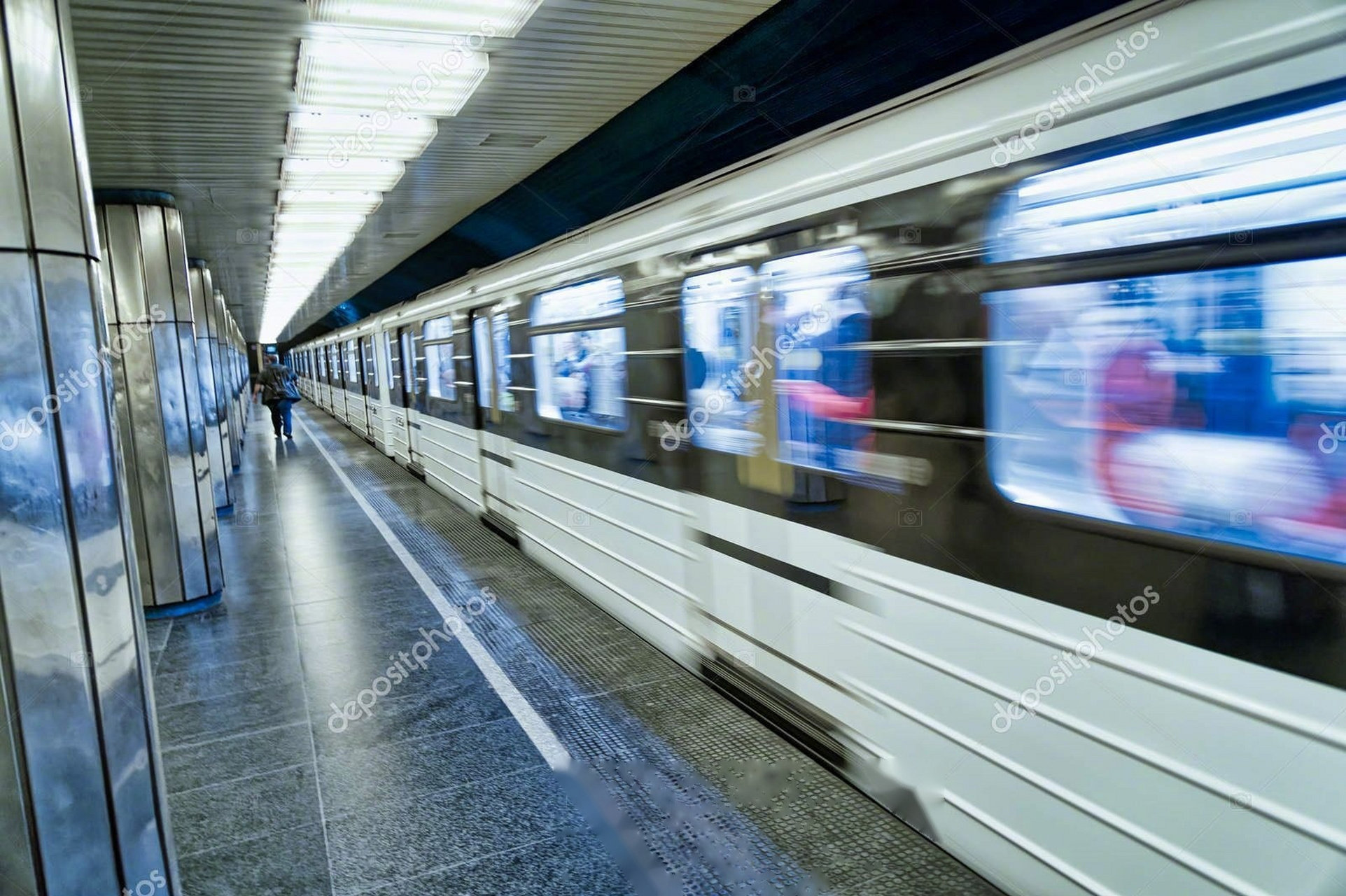 25 日正式开通投入运营,标志着巴基斯坦的地铁时代正式到来,该国将