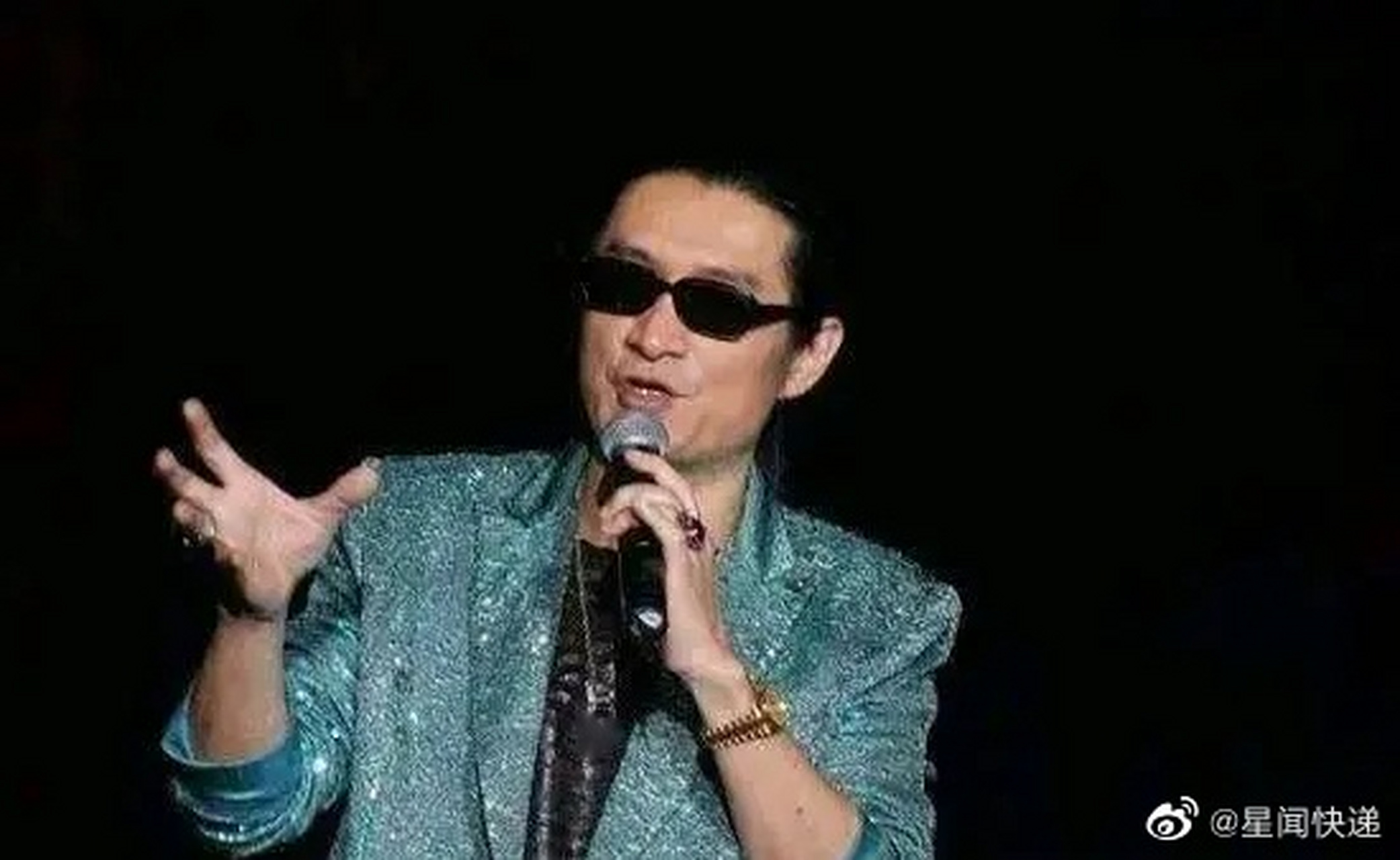 2009年河南卫视的大型选秀节目《我最有才》里面有个评委,他的行为让