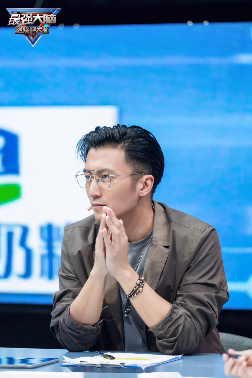 本周五晚21: 10江苏卫视,战队突围赛发起人#谢霆锋#邀你一起加盟#最强