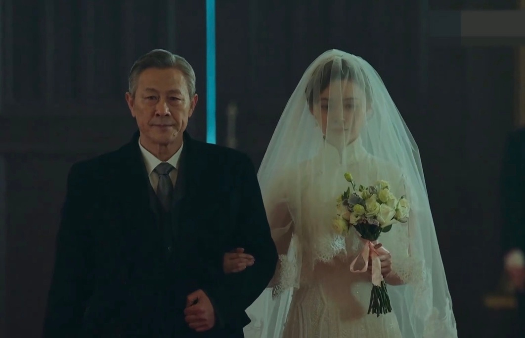 沈放姚碧君大婚民国婚礼,看起来十分浪漫,两人之间却毫无感情,虽然