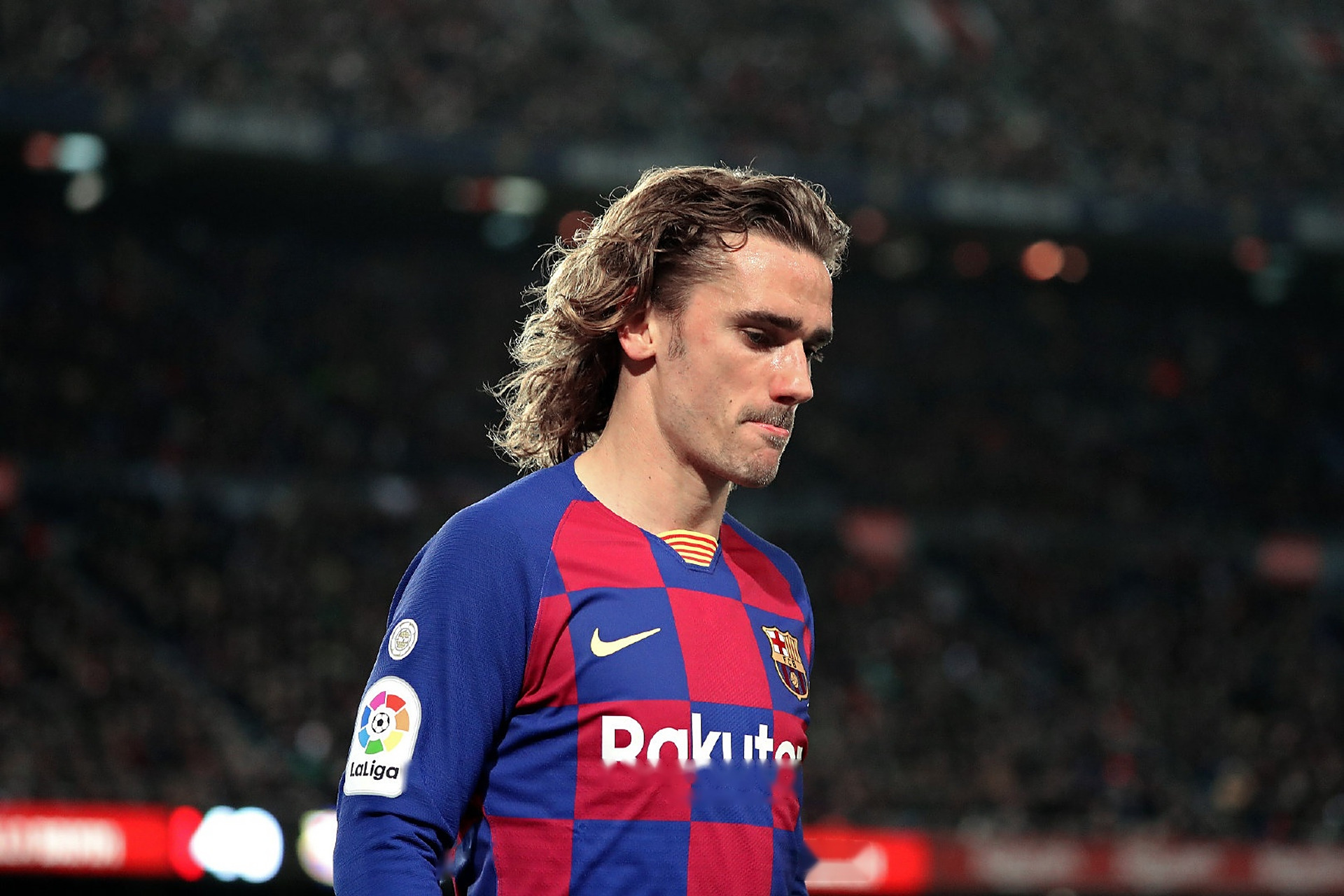 【7场0球,格里兹曼遭遇三年半以来最长进球荒】据数据网站统计,巴萨