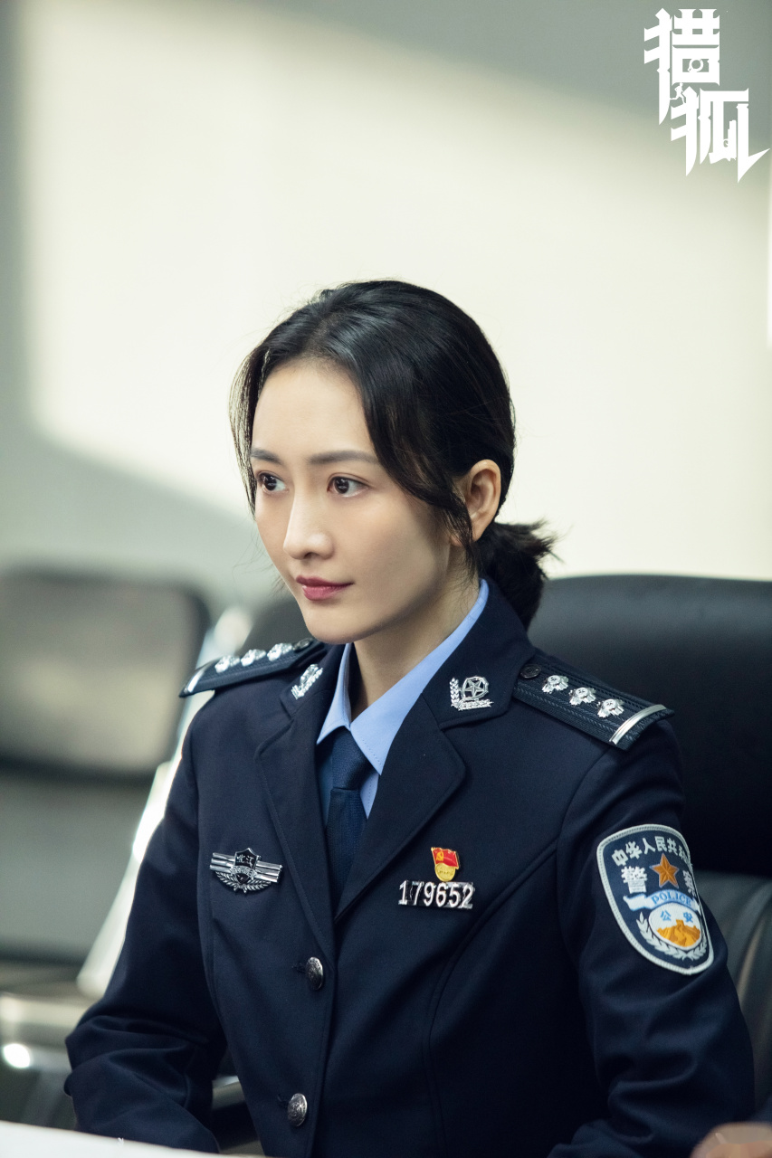 王鸥 一晃六年,吴稼琪@王鸥 去了公安部,再回北江,继续抓#电视剧猎狐