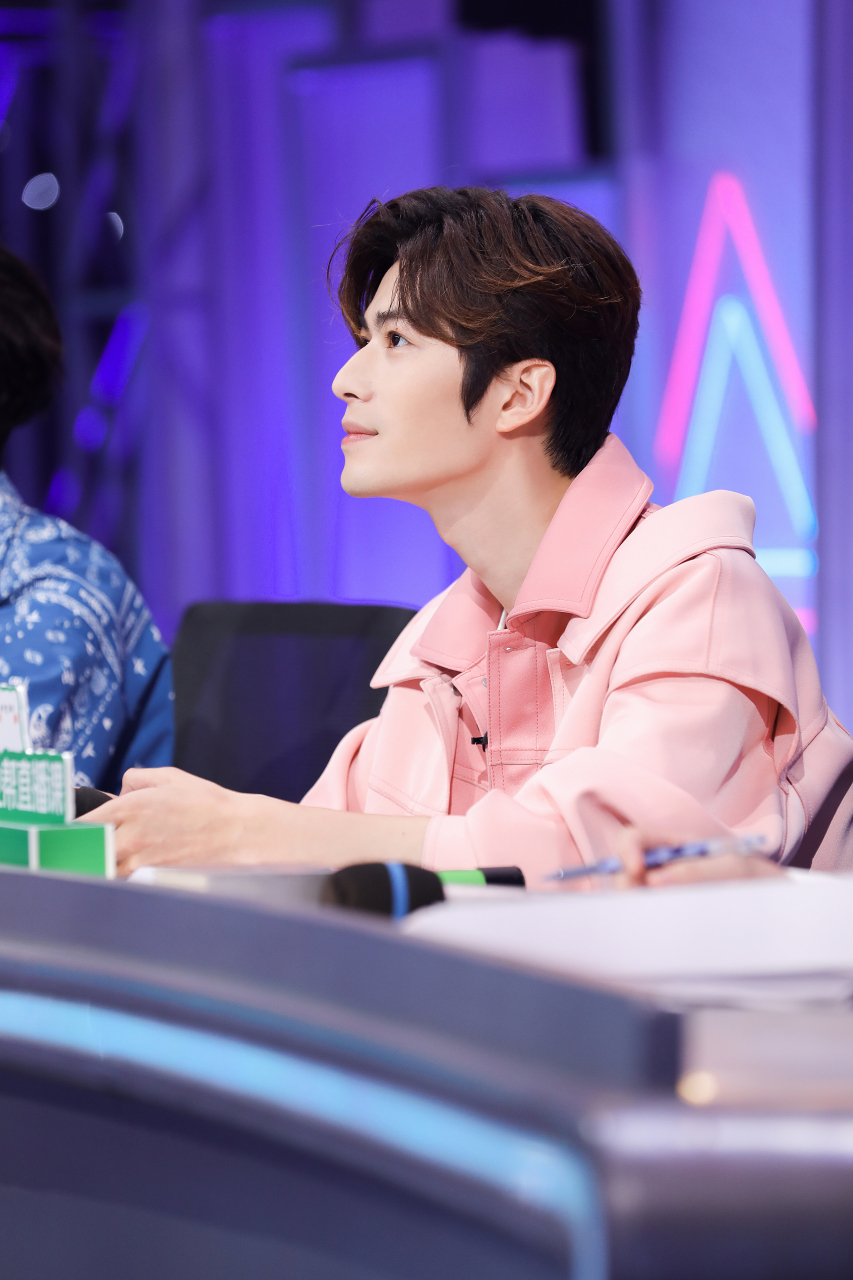 你的大可爱@陈学冬 已就位[馋嘴]~ ,湖南卫视神奇的汉字 boss标准版