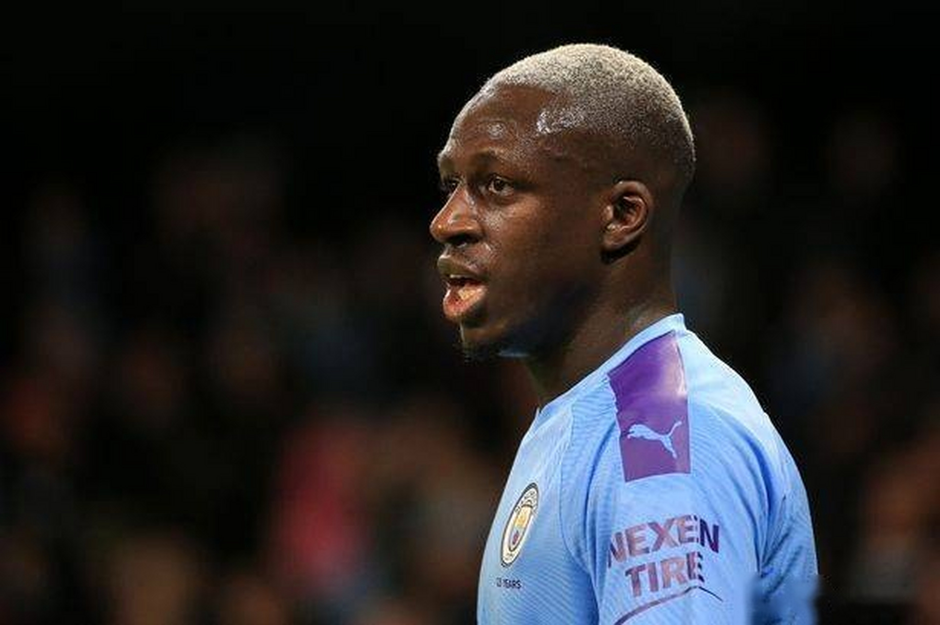 【英媒:家人出现呼吸系统疾病,曼城后卫门迪开始自我隔离】 曼城发言