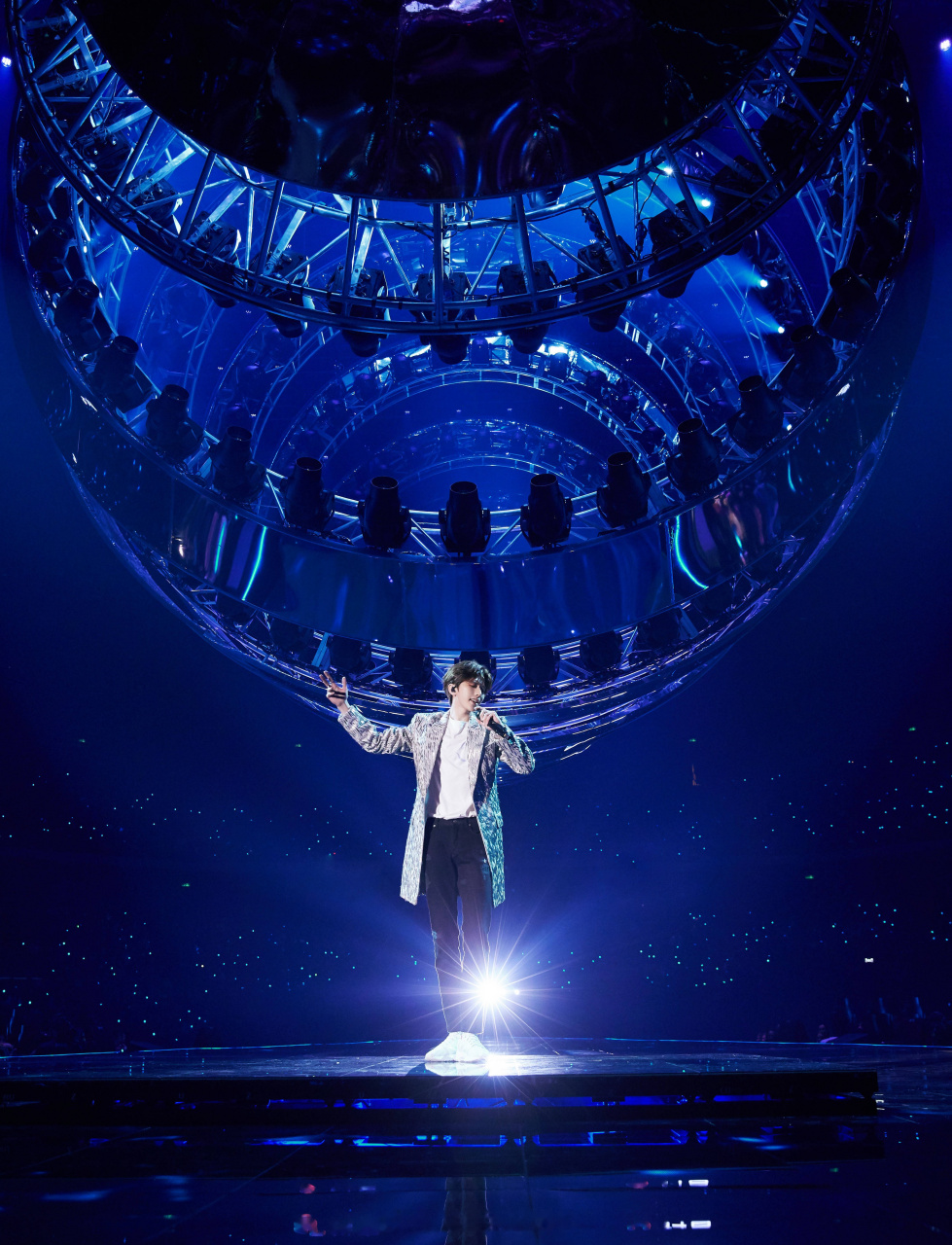 舞台上的成功并非偶然,镁光灯之下更像是汗水的浇灌之路,青春有你2