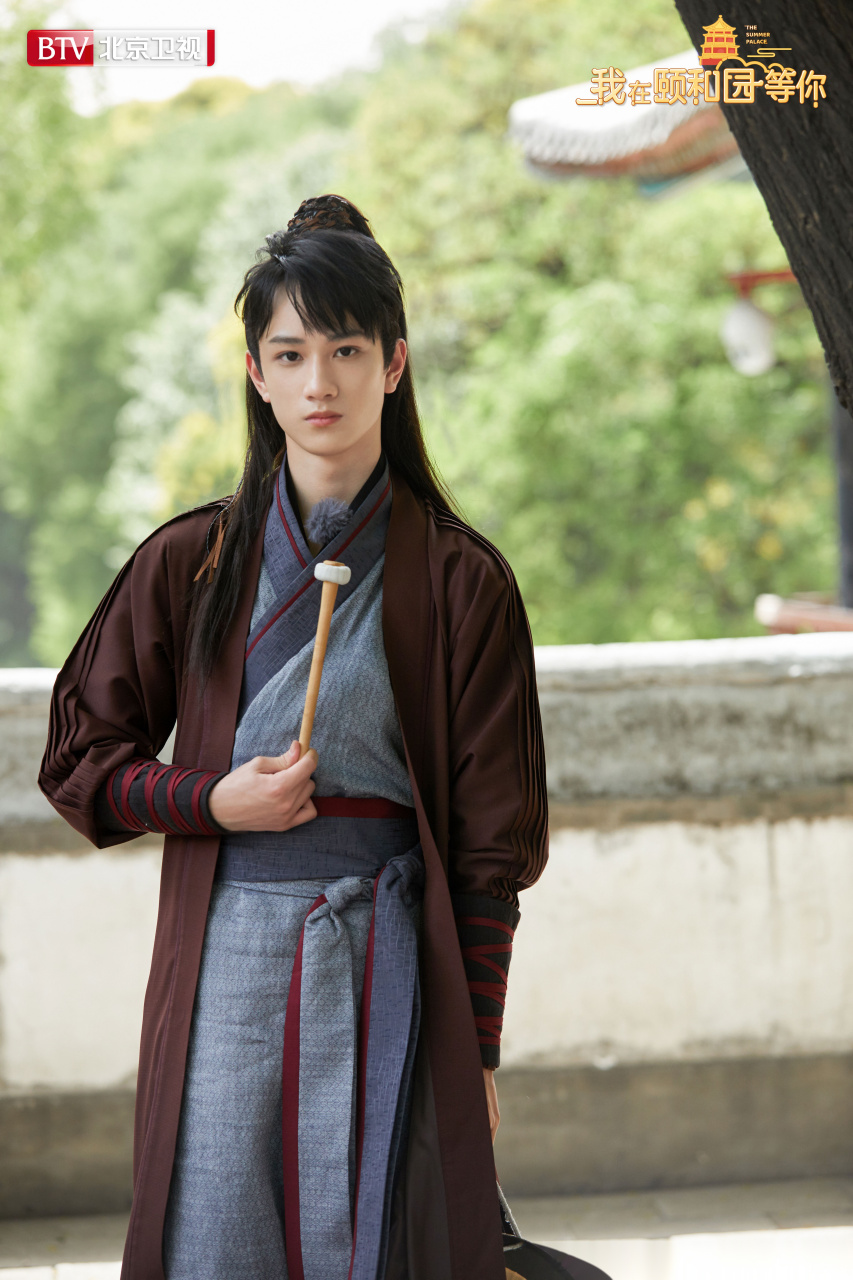 二师兄敖子逸 这组照片一出,三师弟元兜我"颜值担当"的称号还保得住吗