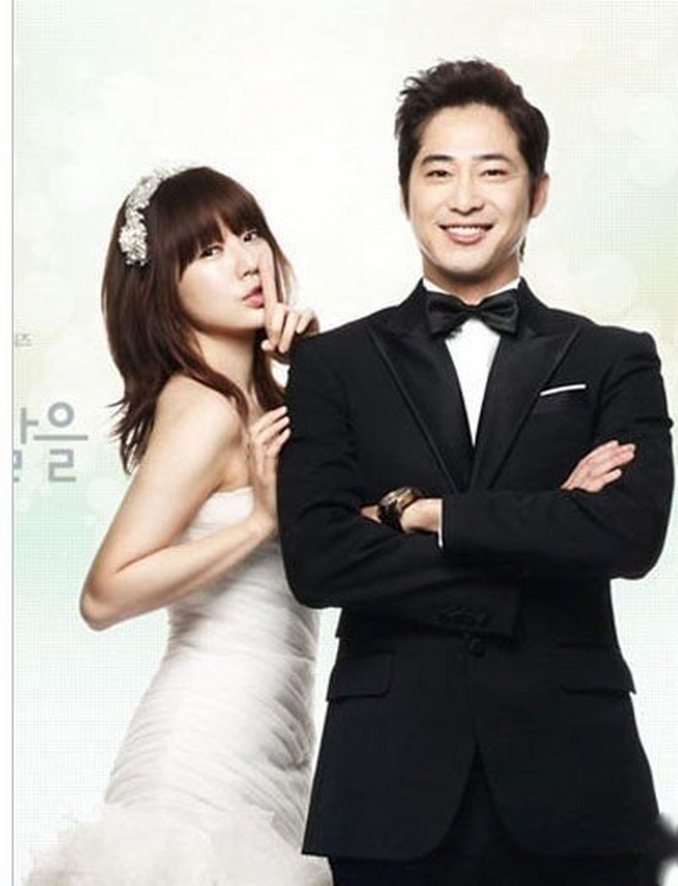 女主角的"灰姑娘"遭遇,虽然只是平凡的"剩女",可却有独特气质和打扮