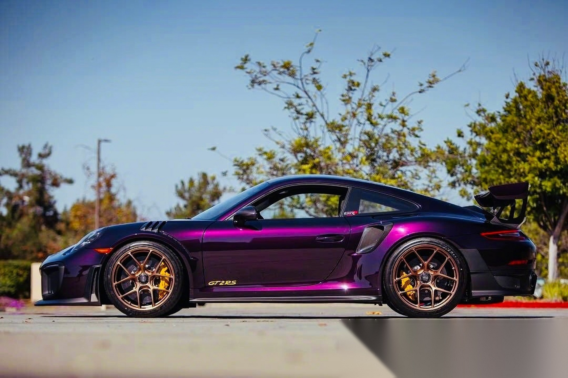 保时捷911 gt2 rs,电镀车漆骚艳霸气,有丶好看  跑车.